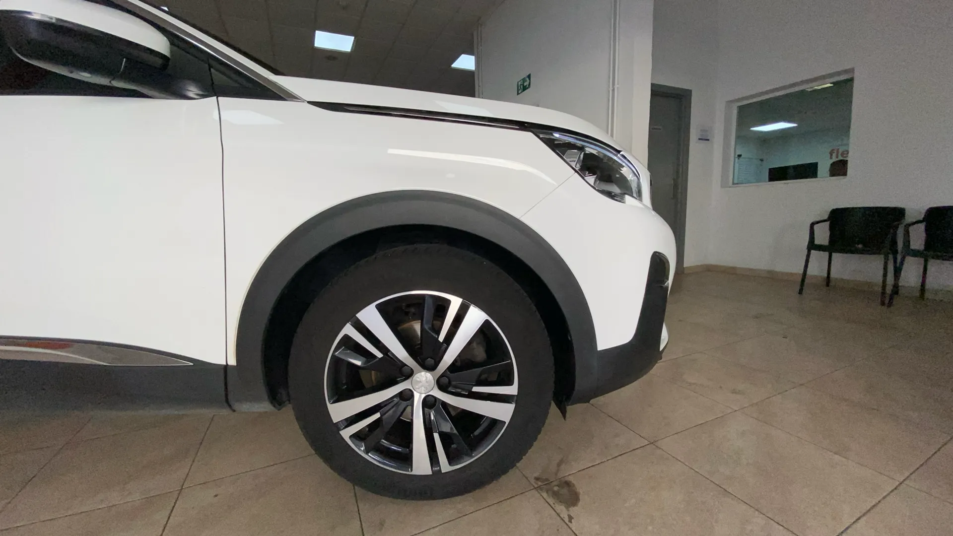 Peugeot 3008 1.5L BlueHDi Allure - foto 14