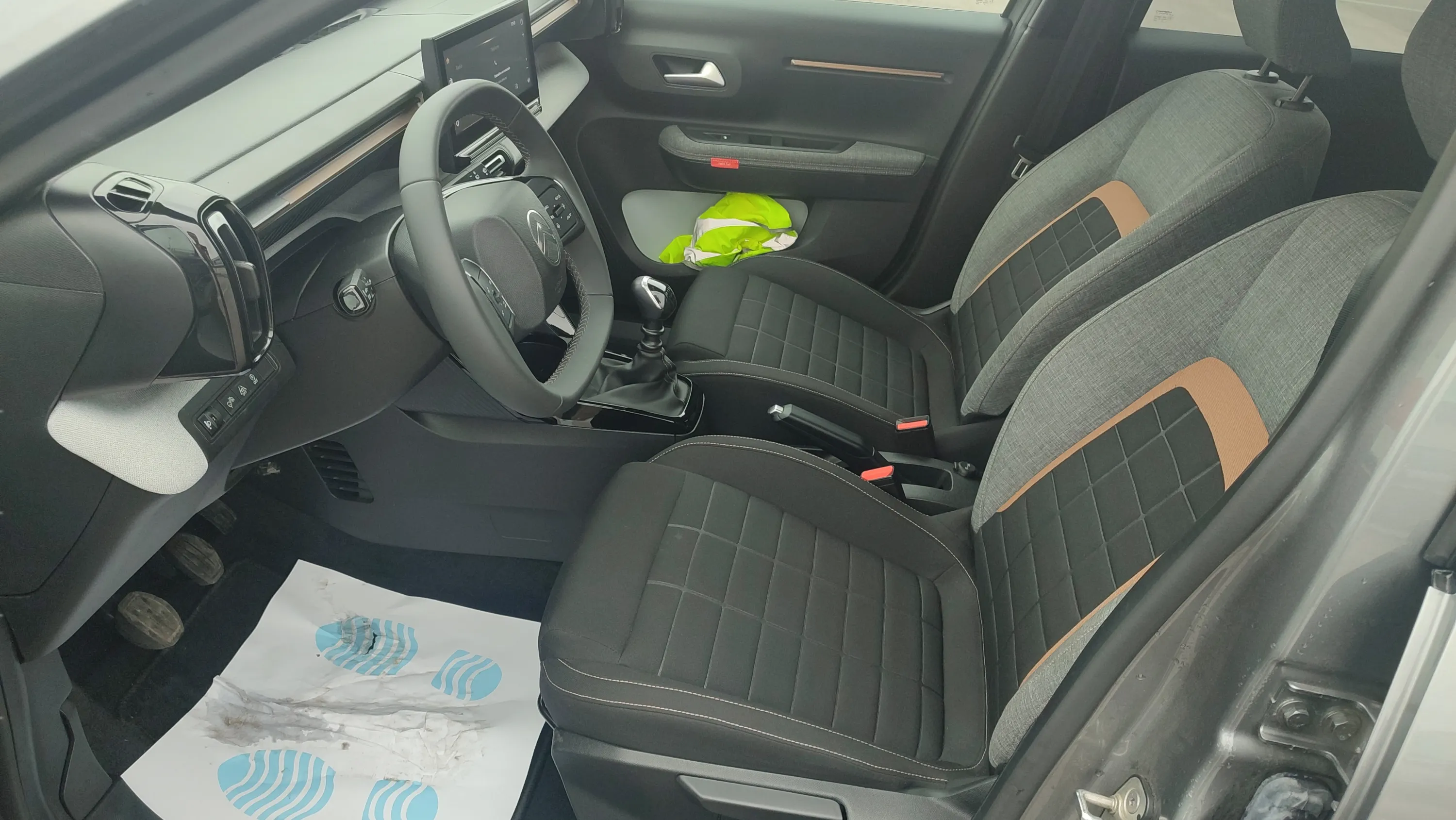 Citroën C3 Aircross Turbo BVM6 Plus - foto 18