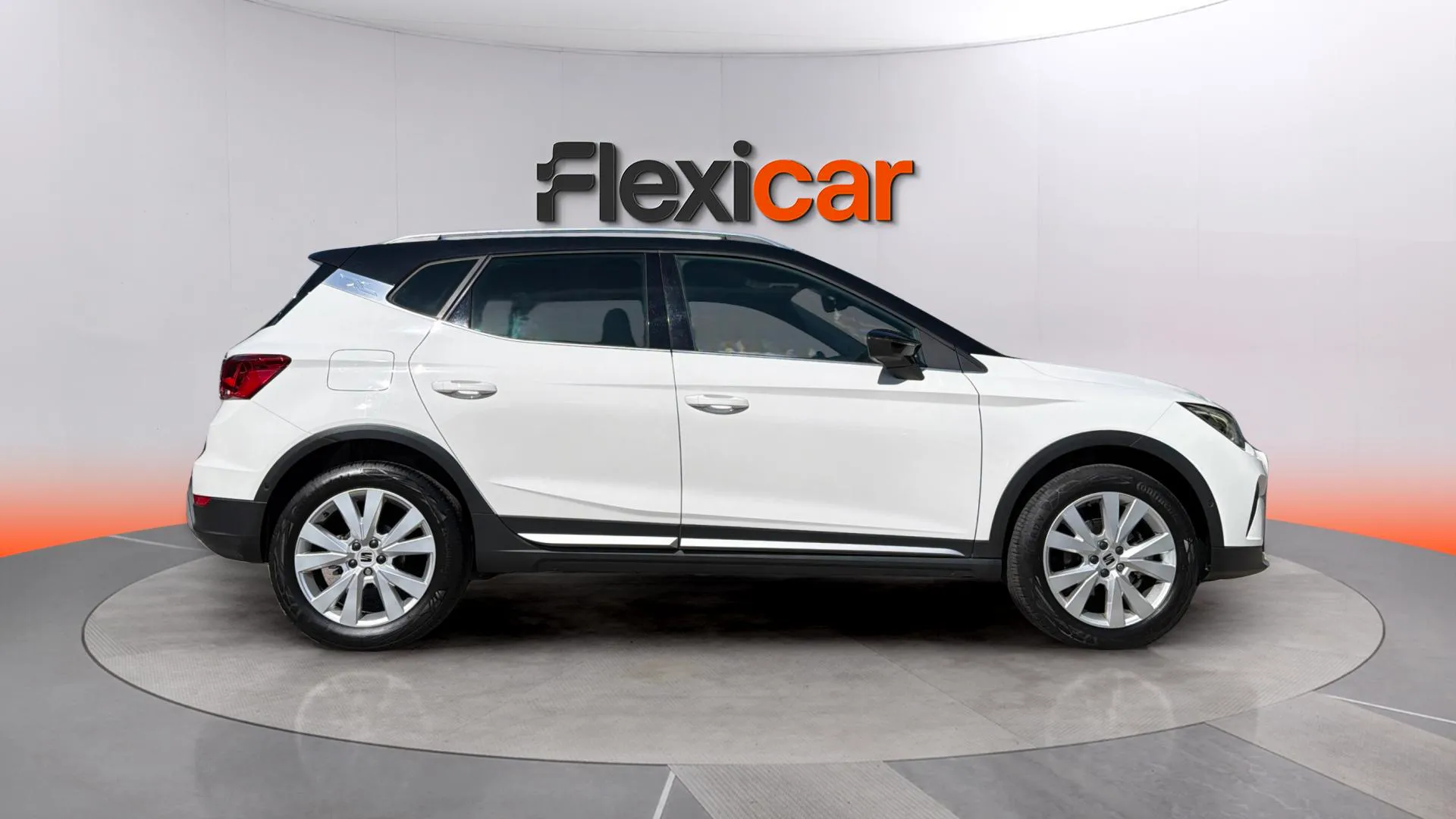 SEAT Arona 1.0 TSI DSG FR - foto 8