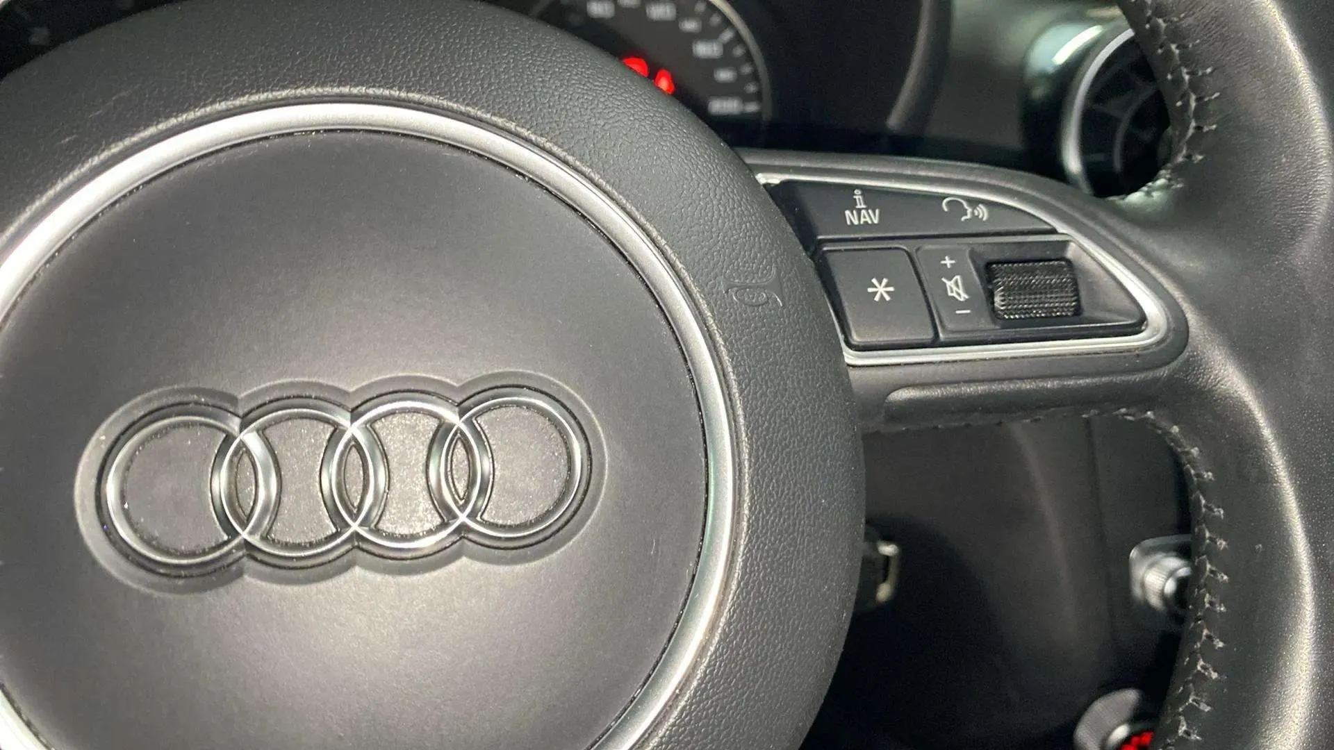 Audi A1 Adrenalin 1.4 TDI Sportback - foto 12