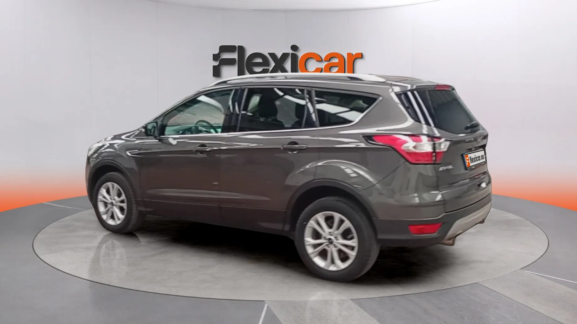 Ford Kuga 1.5 EcoBoost 4x2 Titanium - foto 6