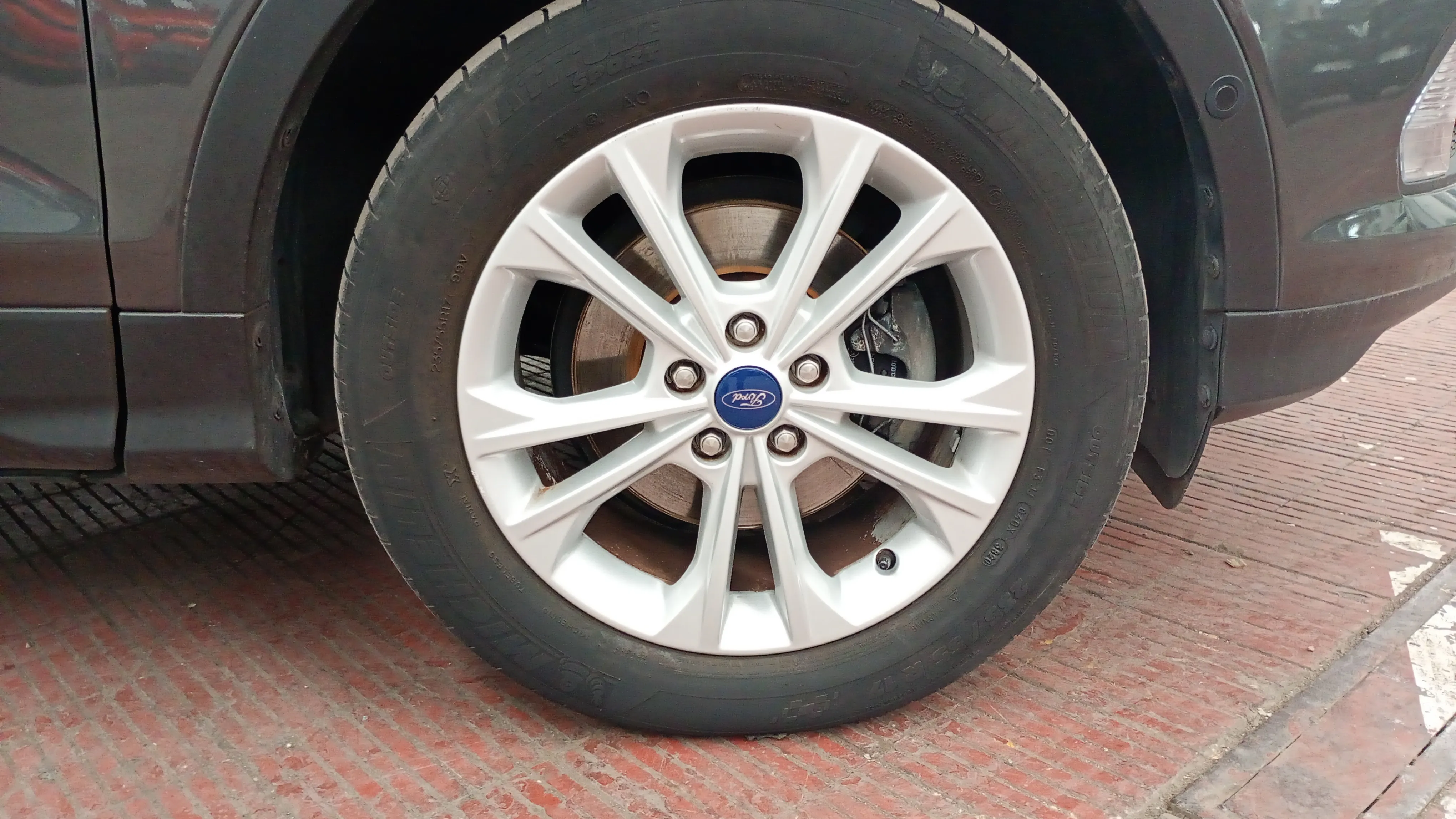 Ford Kuga 1.5 EcoBoost 4x2 Titanium - foto 22