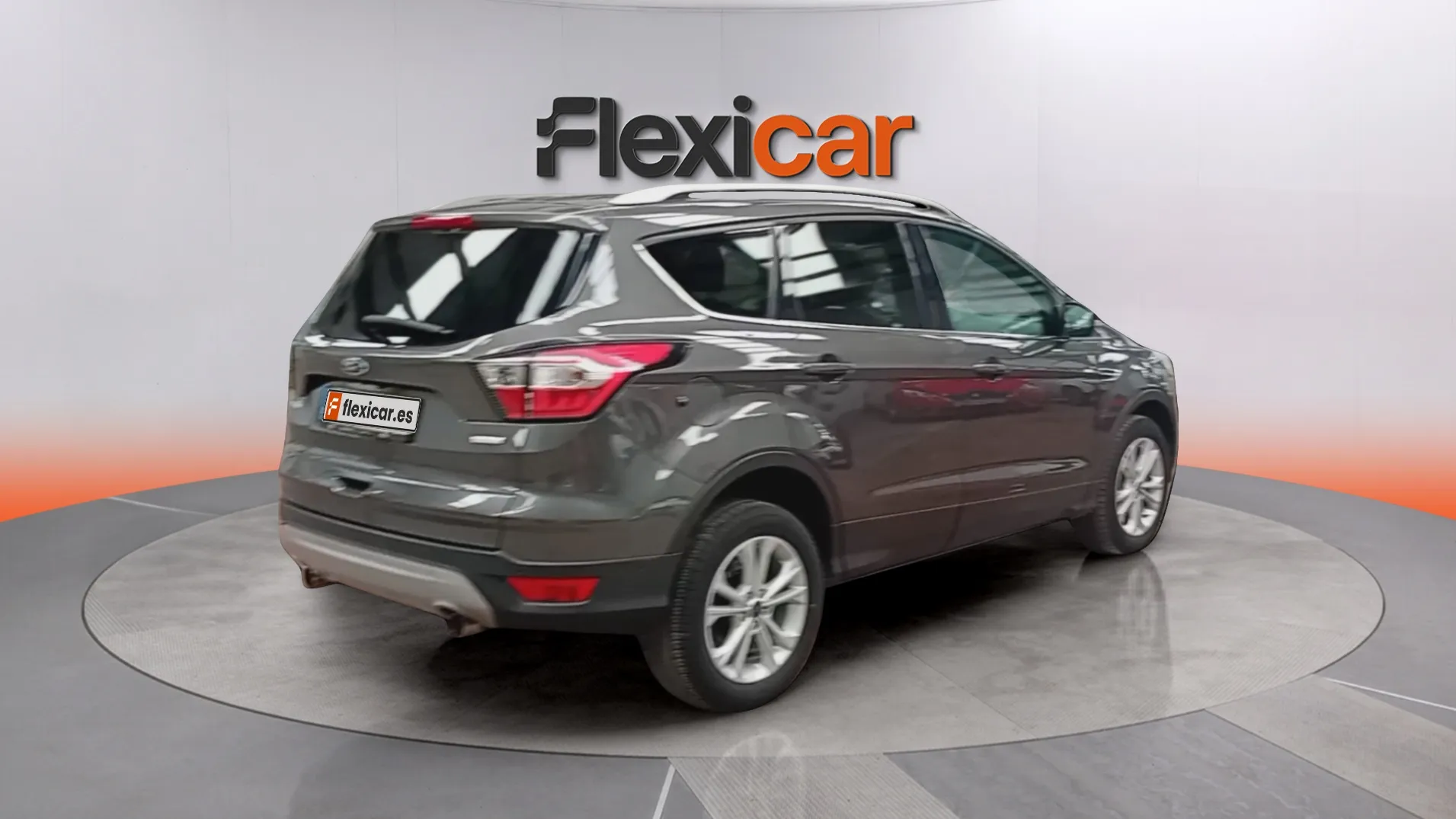 Ford Kuga 1.5 EcoBoost 4x2 Titanium - foto 8