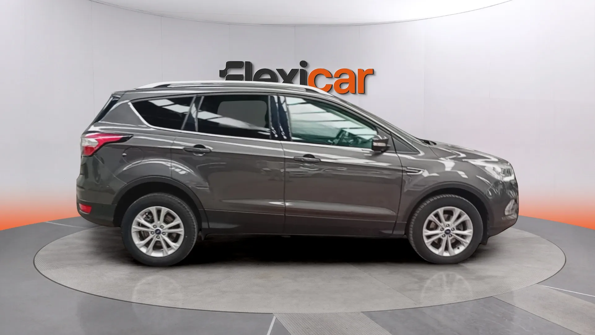 Ford Kuga 1.5 EcoBoost 4x2 Titanium - foto 5