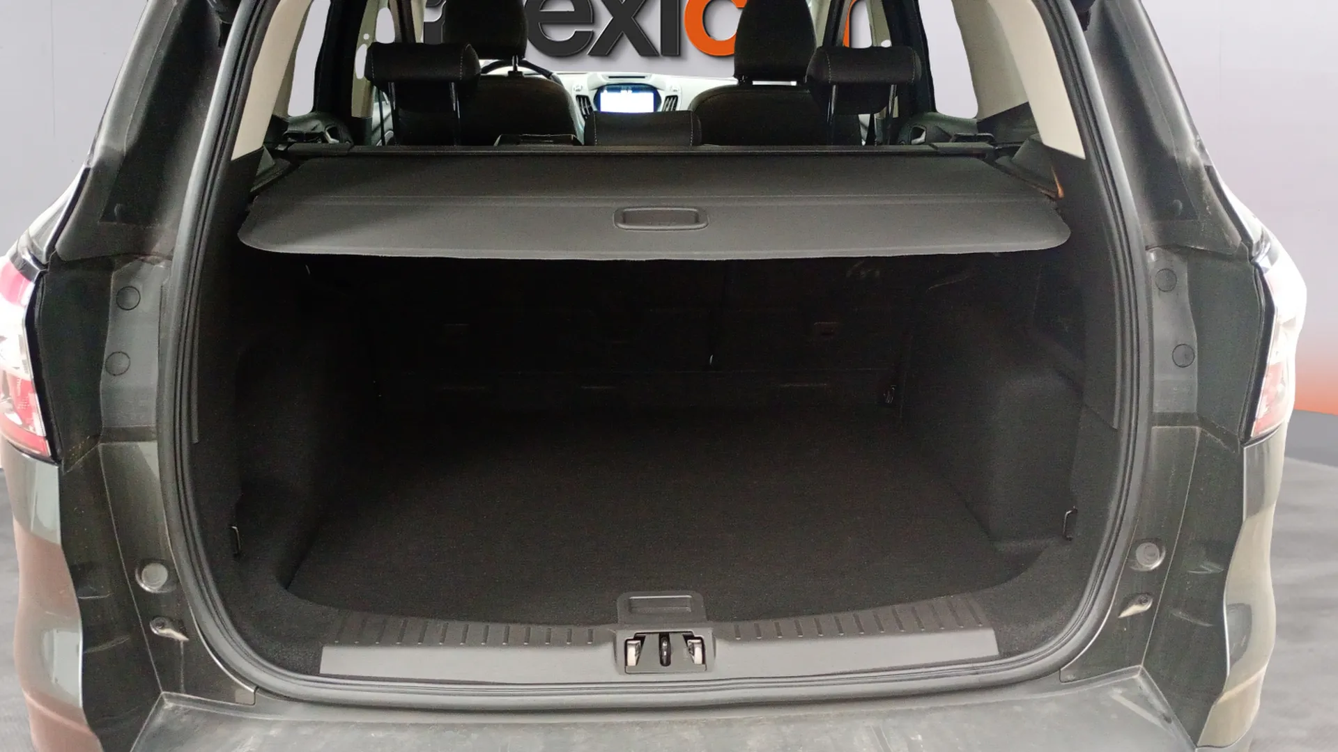 Ford Kuga 1.5 EcoBoost 4x2 Titanium - foto 21