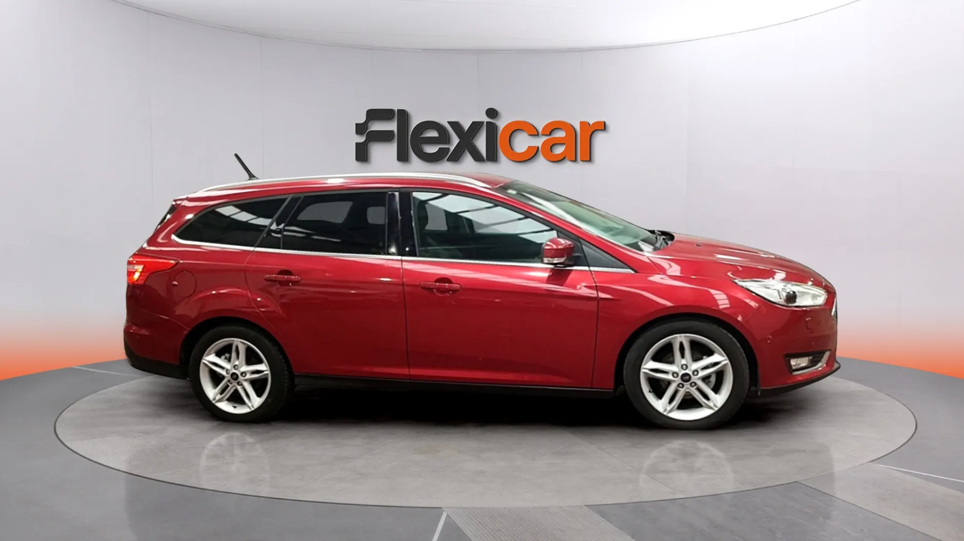 Ford Focus 1.0 EcoBoost Trend - foto 4