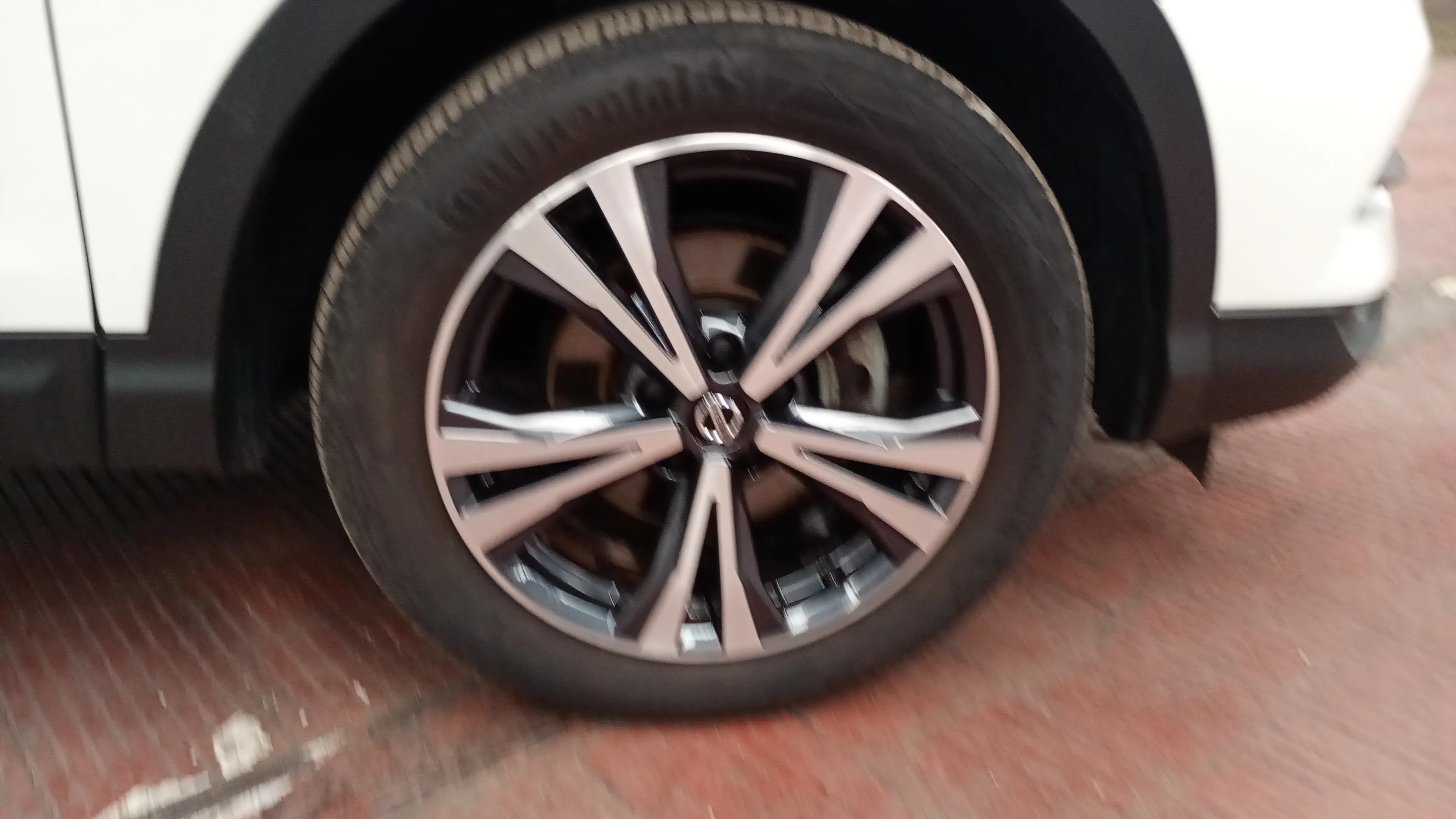 Nissan Qashqai DIG-T E6D N-Connecta - foto 22