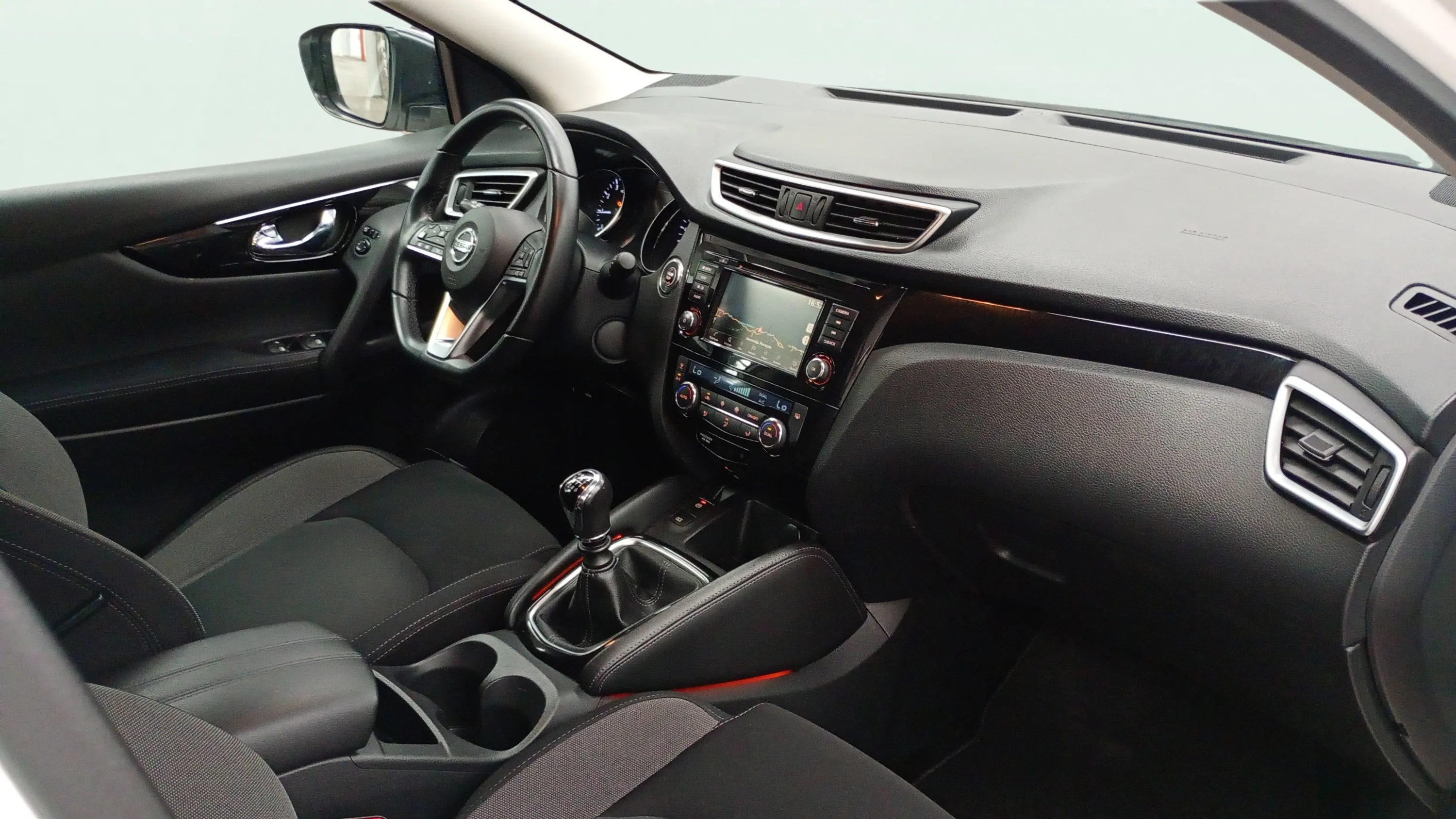 Nissan Qashqai DIG-T E6D N-Connecta - foto 18