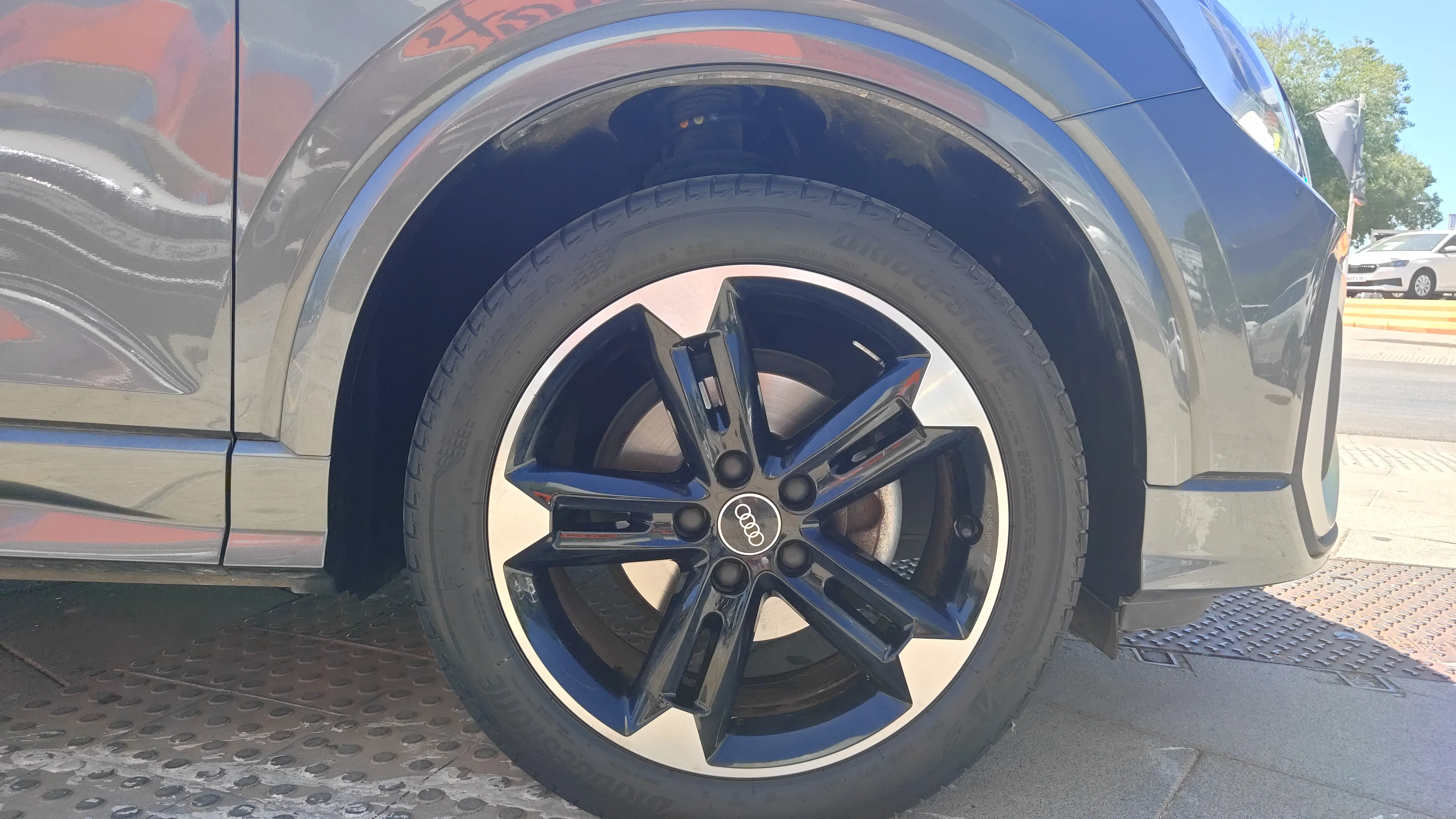 Audi Q2 30 TFSI - foto 14