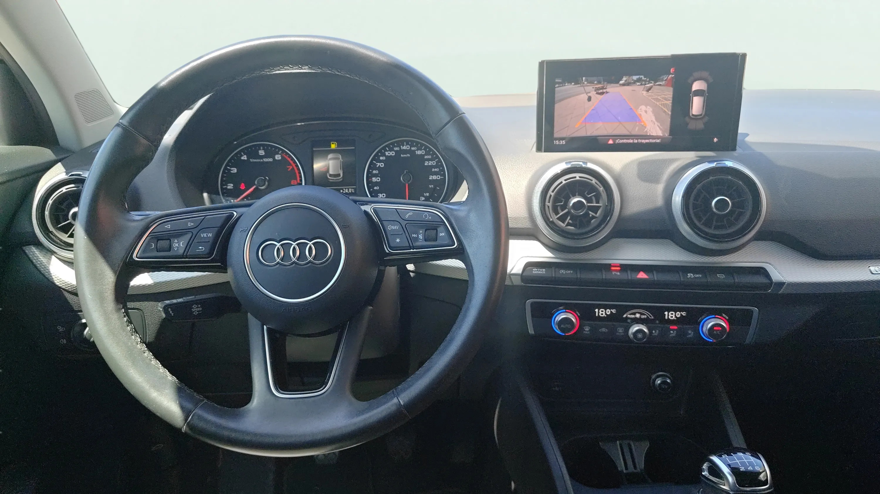 Audi Q2 30 TFSI - foto 10