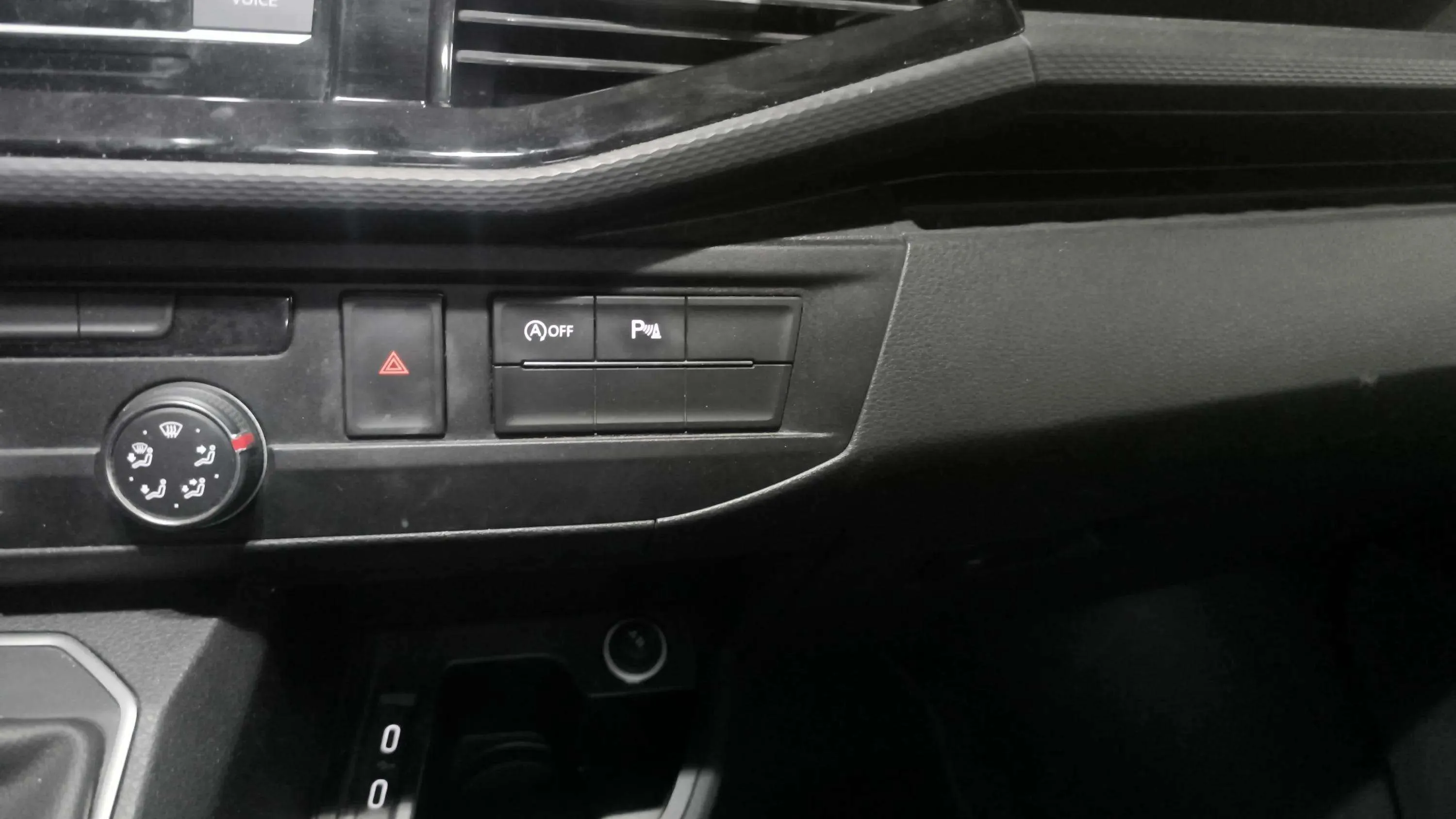 Volkswagen Multivan Premium Corto 2.0 TDI BMT DSG - foto 26
