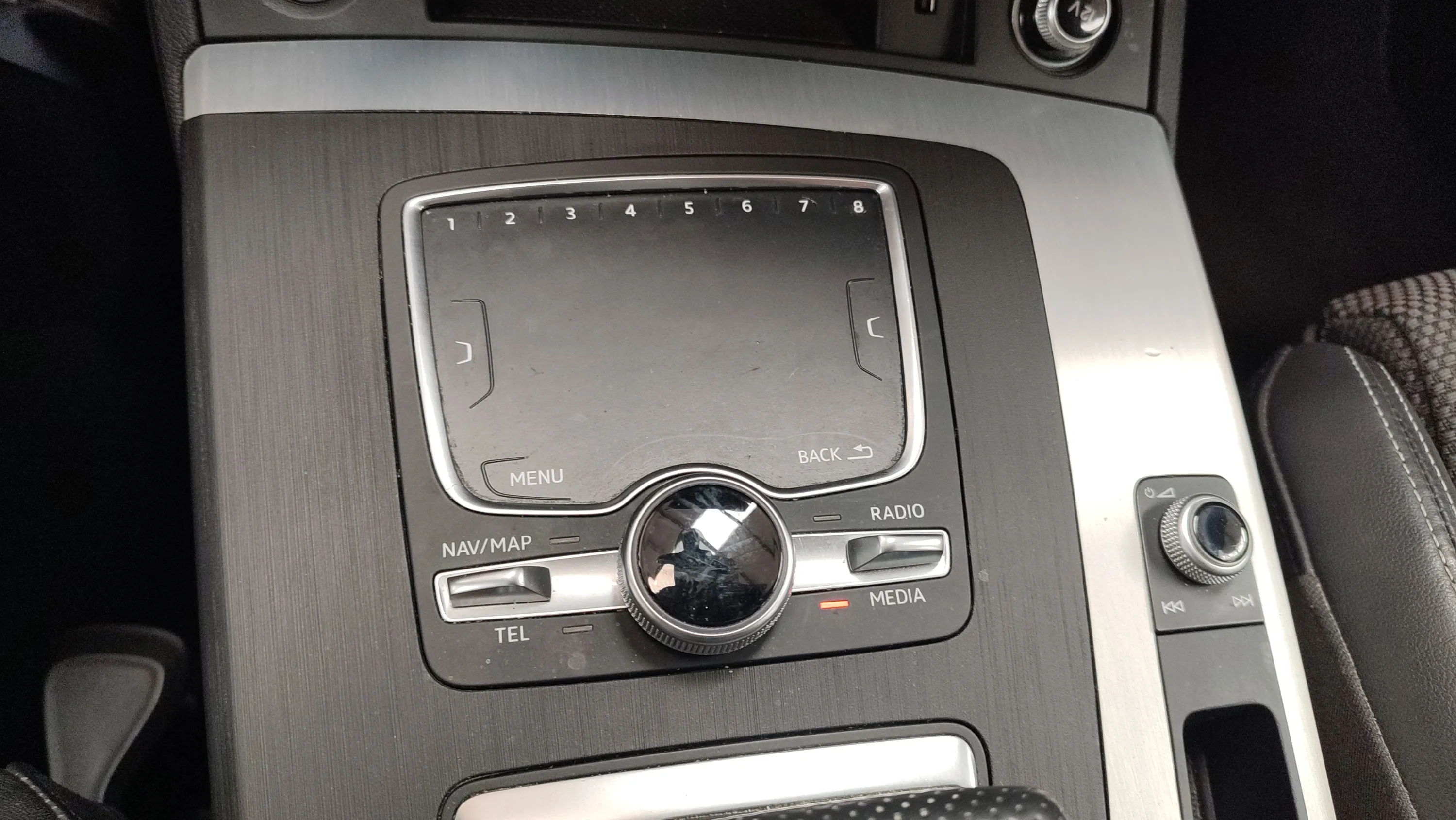 Audi Q5 35 TDI quattro S tronic - foto 17
