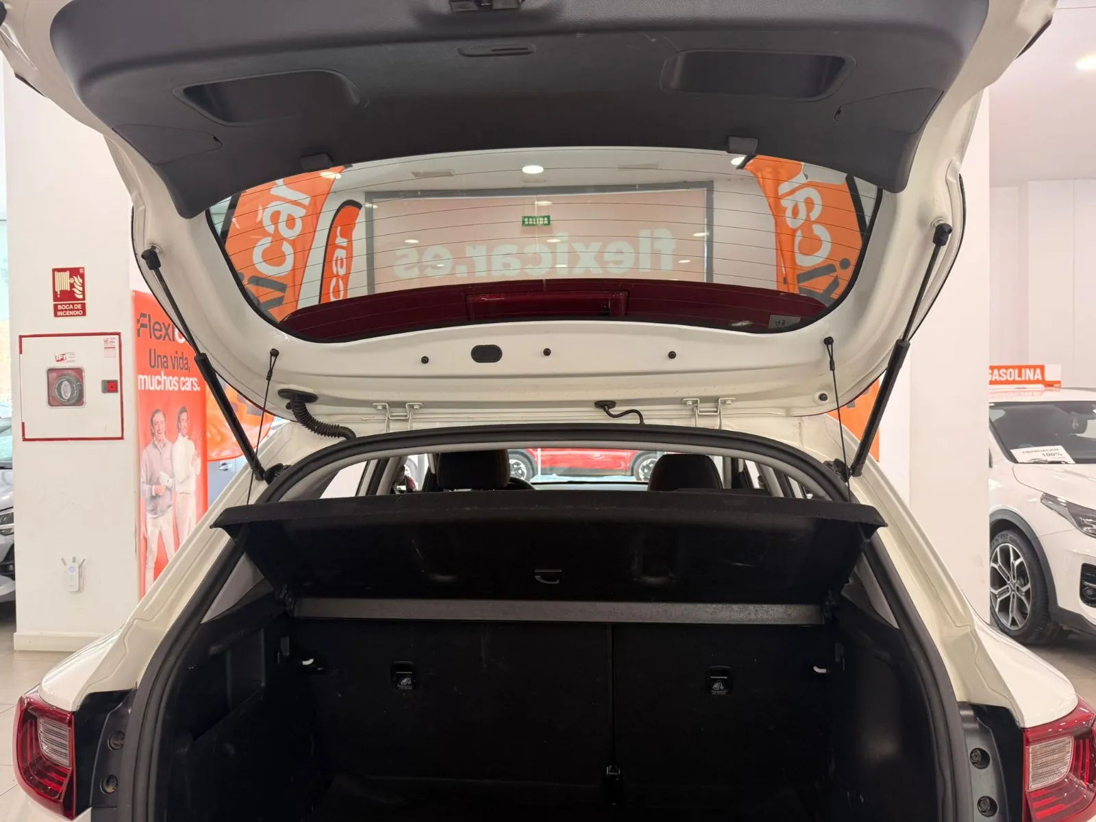 Kia Stonic 1.0 T-GDi Business - foto 25
