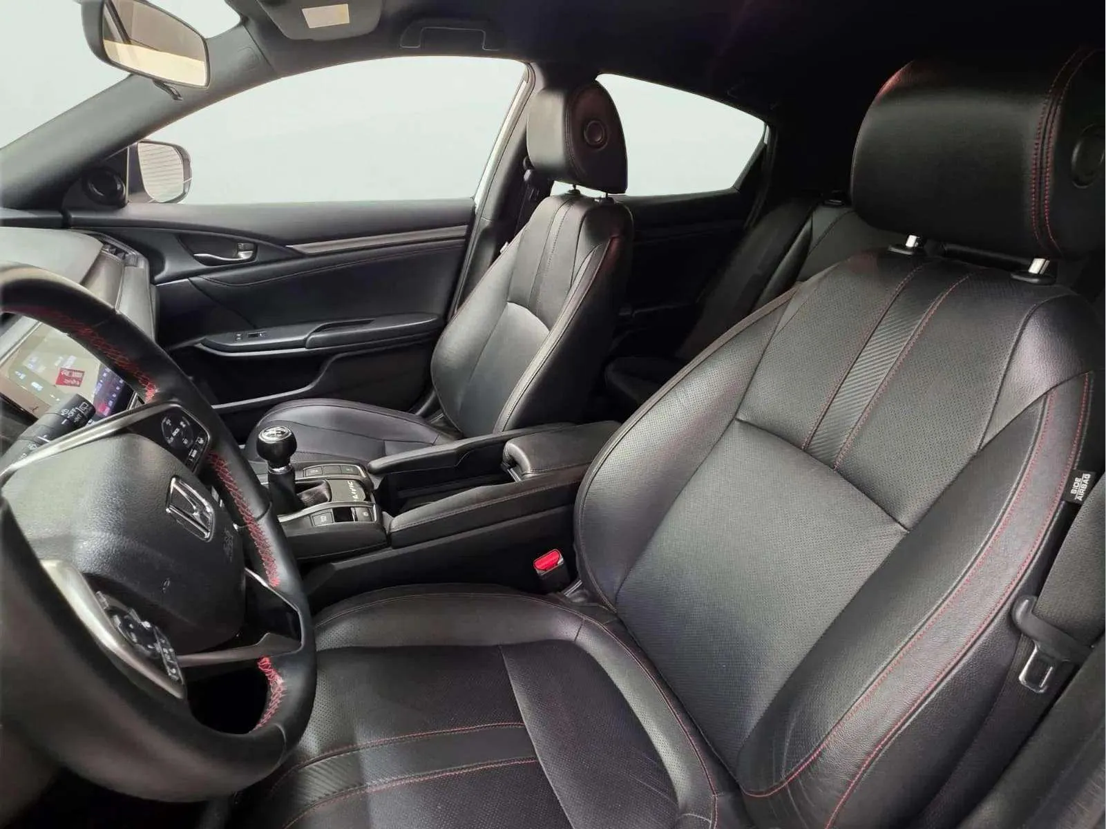Honda Civic 1.0 I-VTEC Turbo Dynamic NAV - foto 17