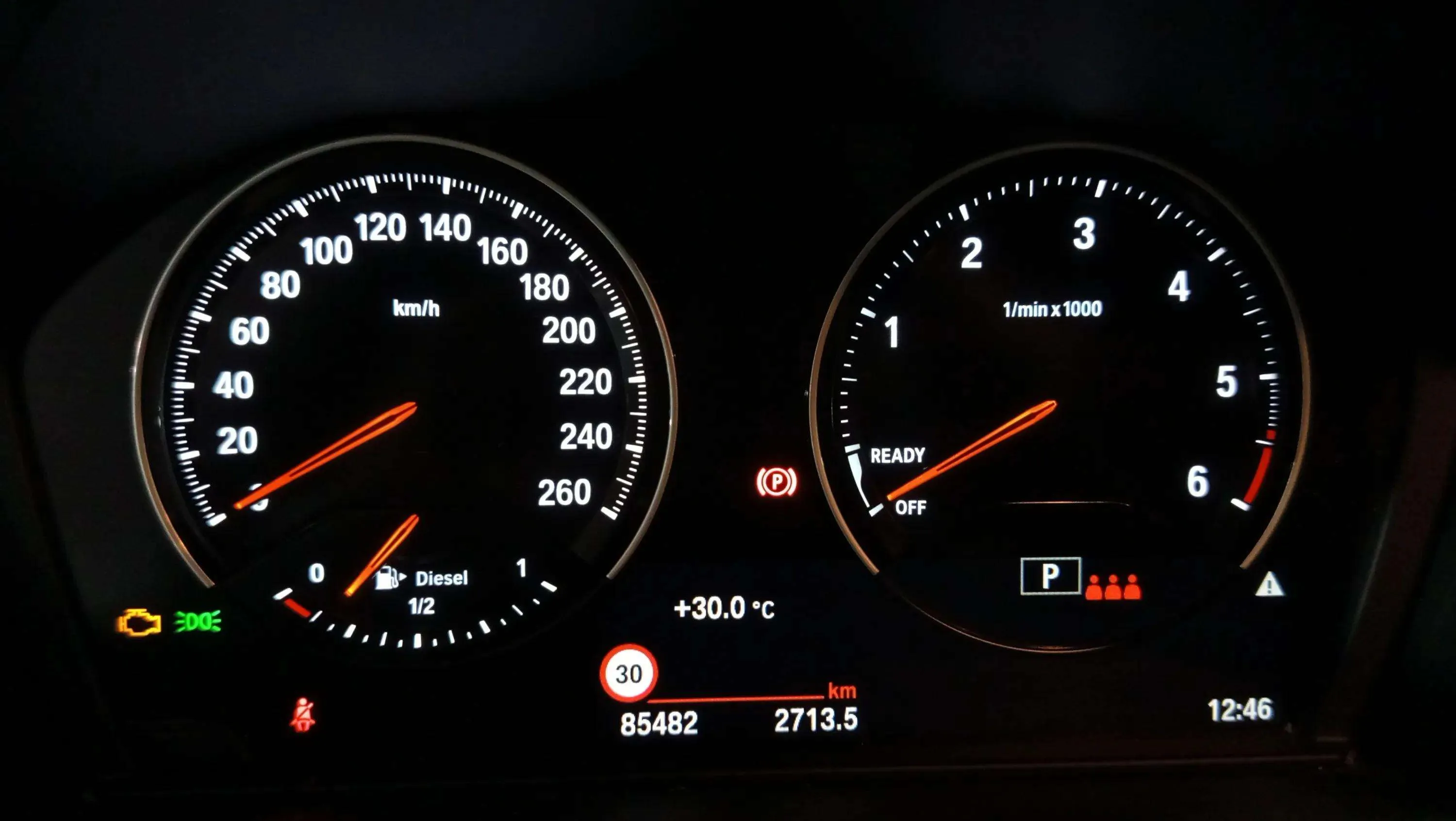 BMW X1 sDrive18d - foto 12