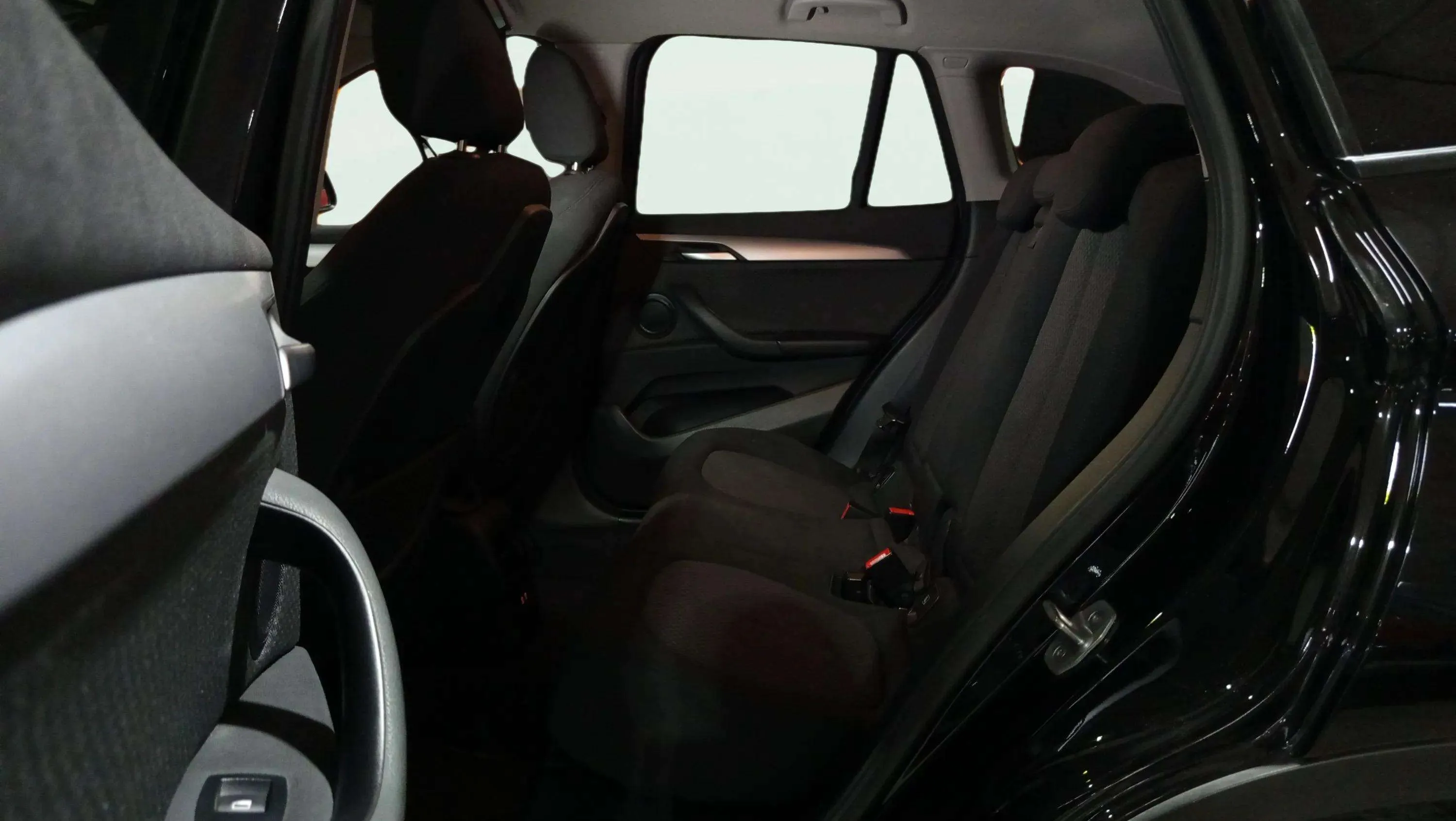 BMW X1 sDrive18d - foto 26