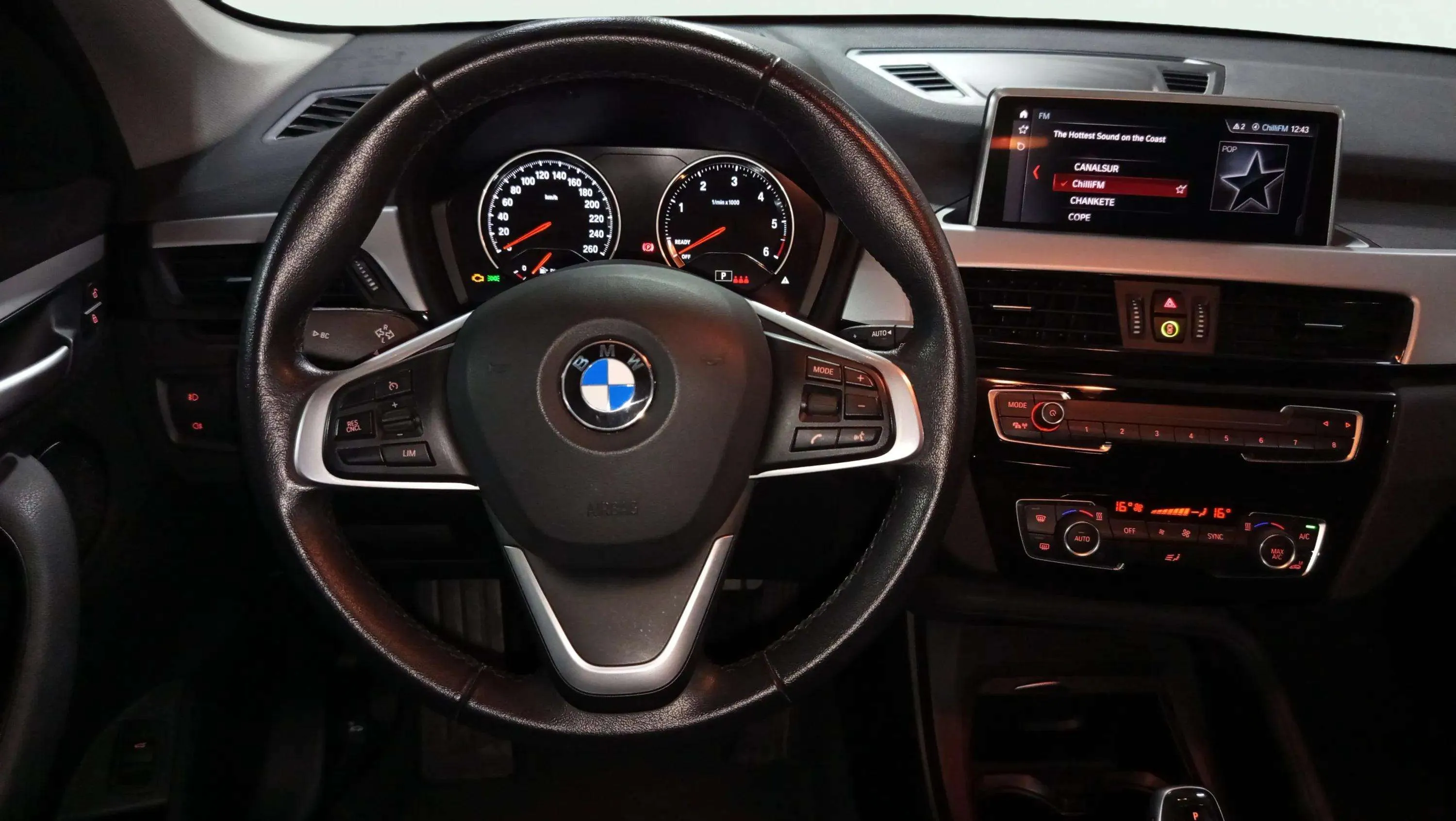 BMW X1 sDrive18d - foto 11