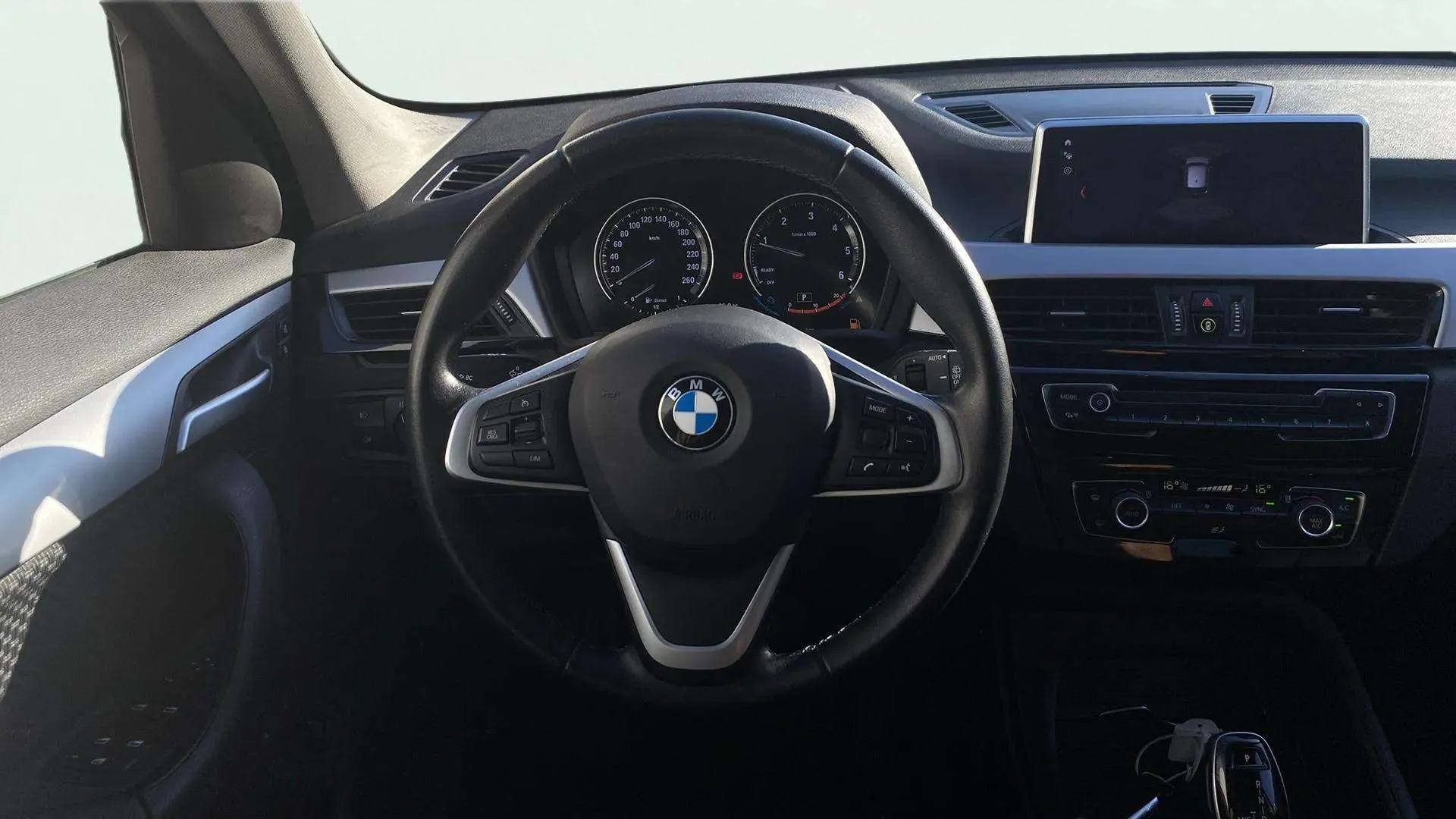 BMW X1 sDrive18d - foto 12