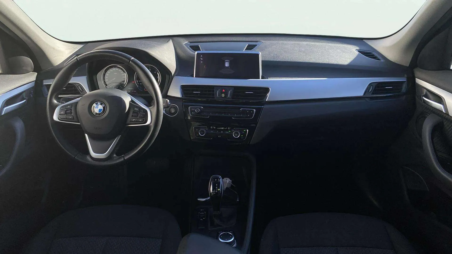 BMW X1 sDrive18d - foto 11