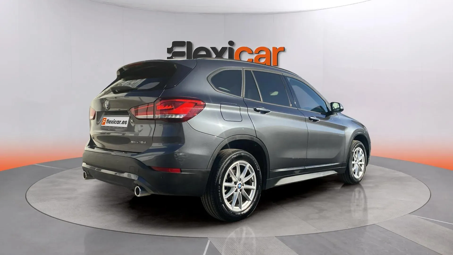BMW X1 sDrive18d - foto 7