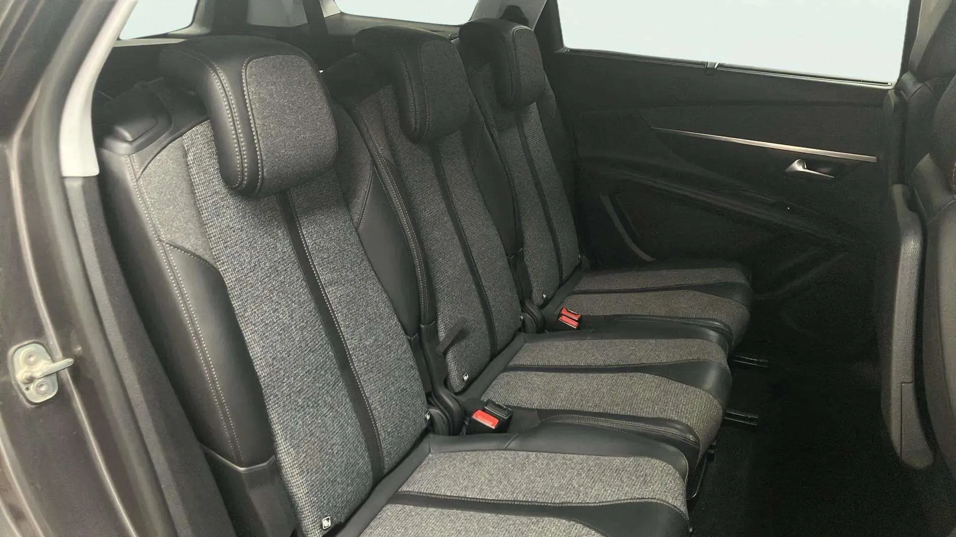 Peugeot 5008 Allure 1.6L BlueHDi - foto 11