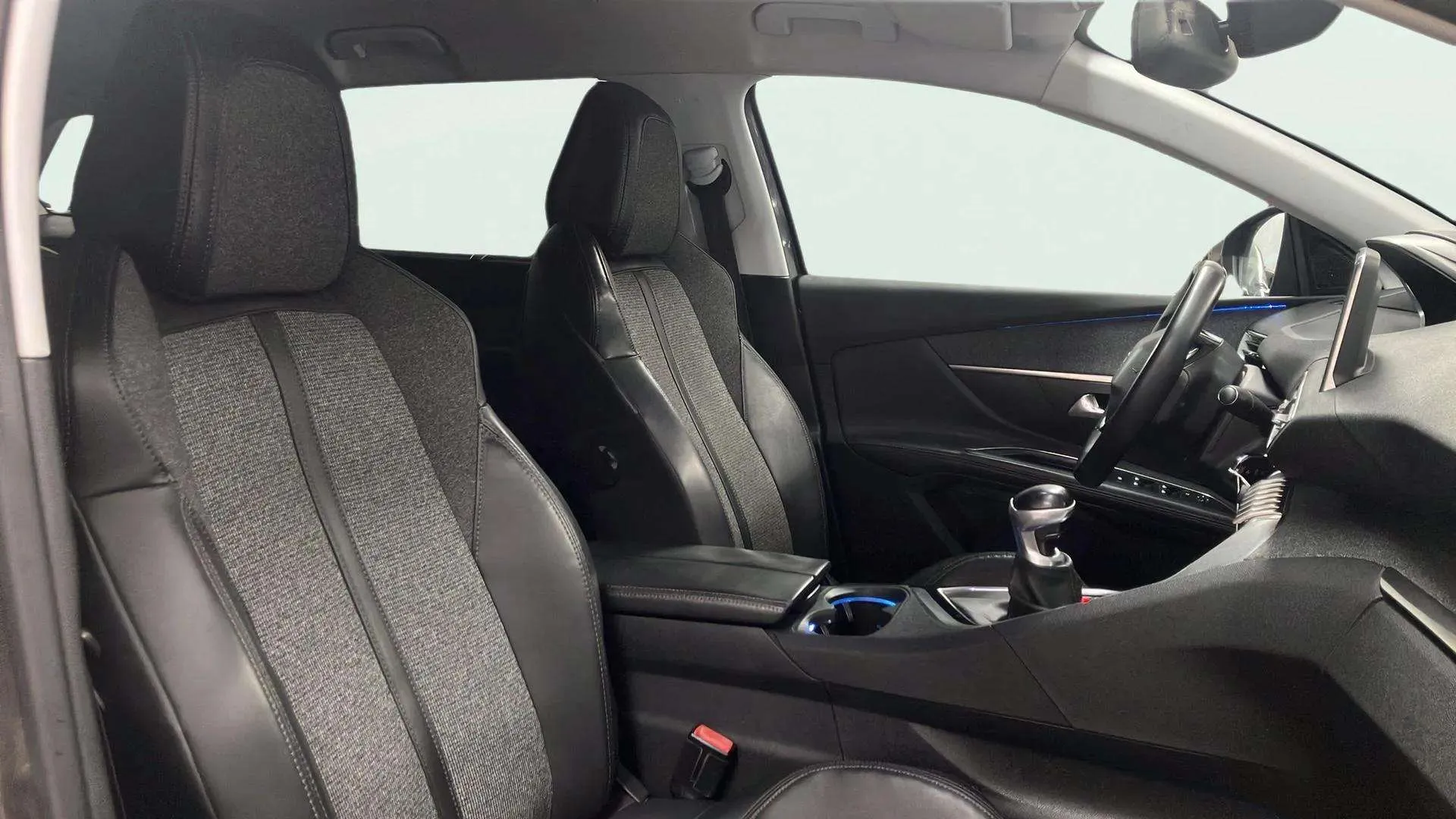 Peugeot 5008 Allure 1.6L BlueHDi - foto 12
