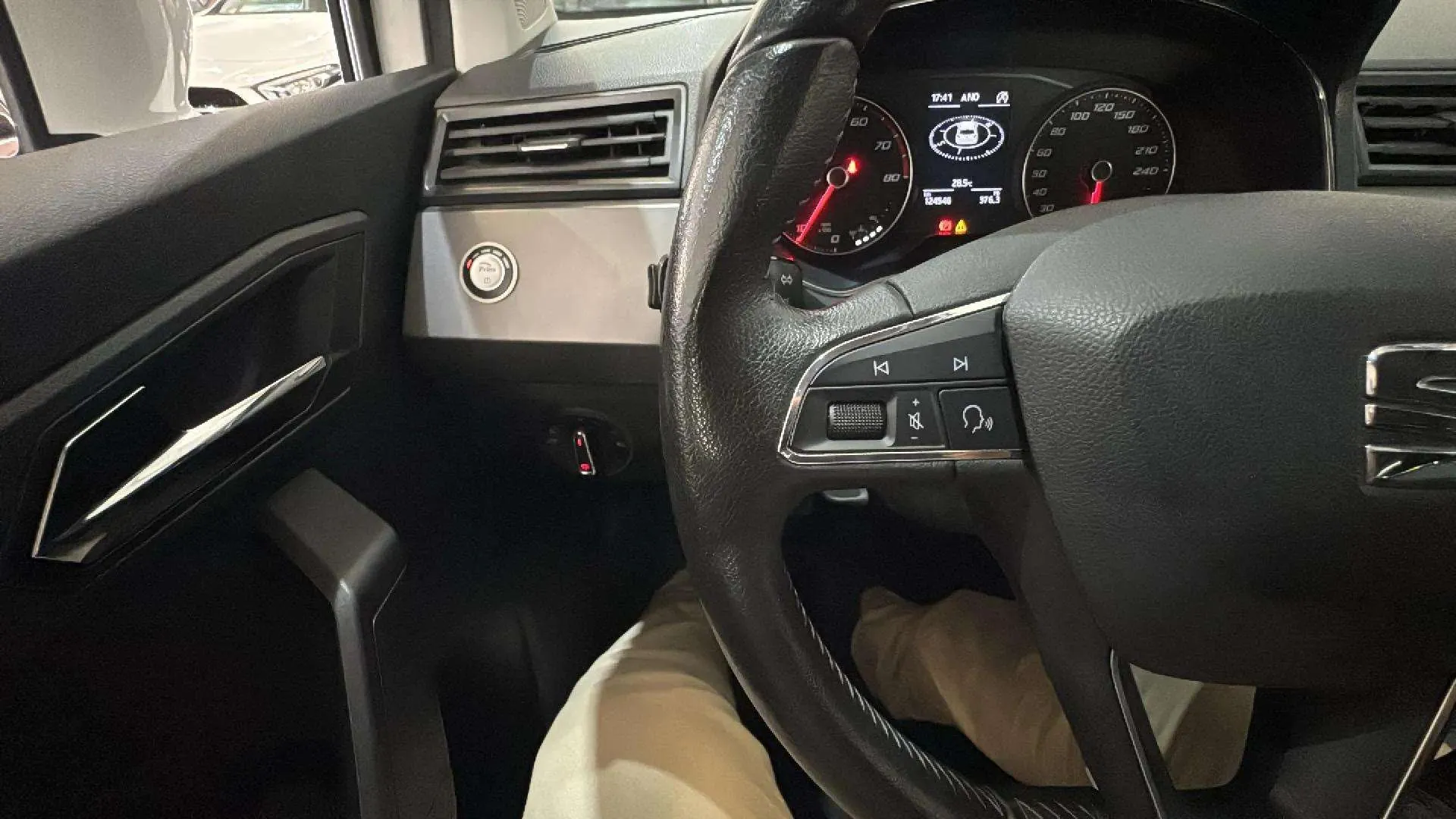 SEAT Ibiza 1.0 TGI Reference - foto 17