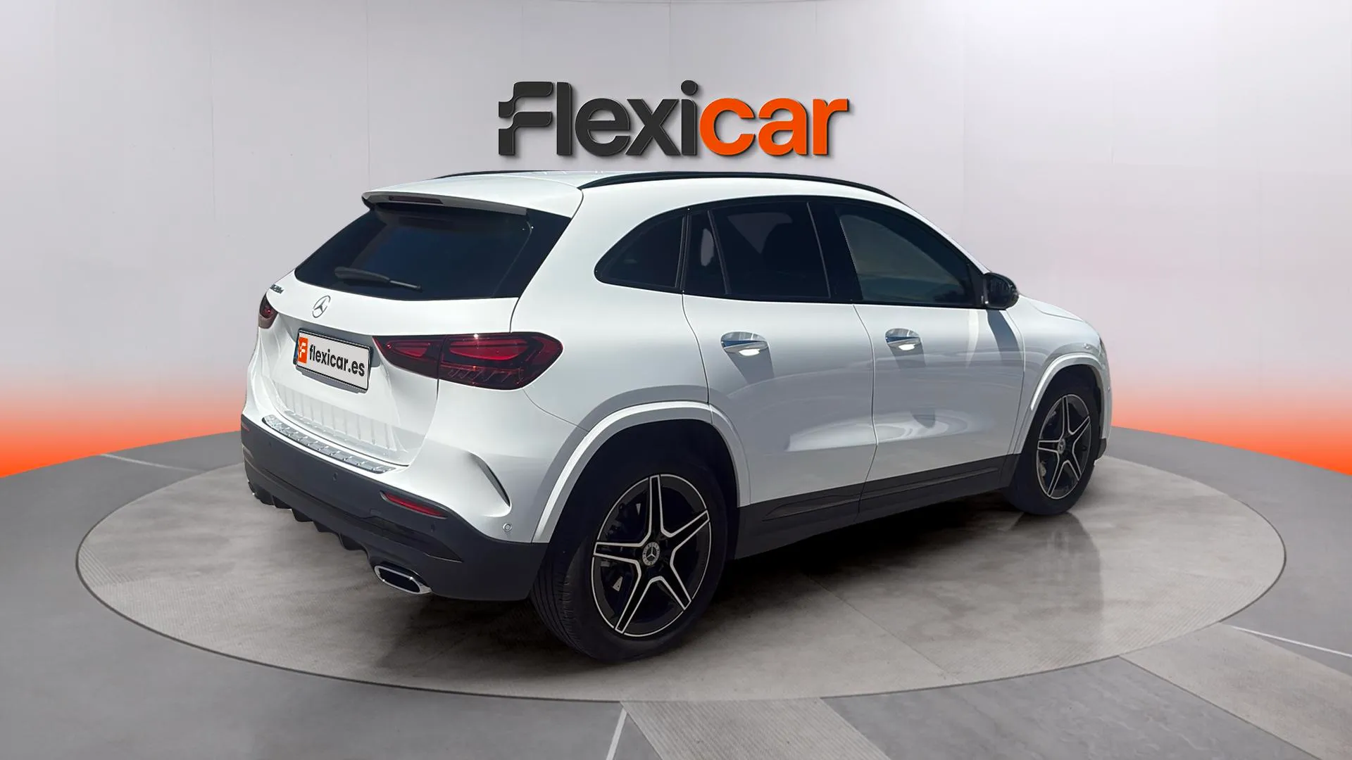 Mercedes-Benz GLA 200 D - foto 6