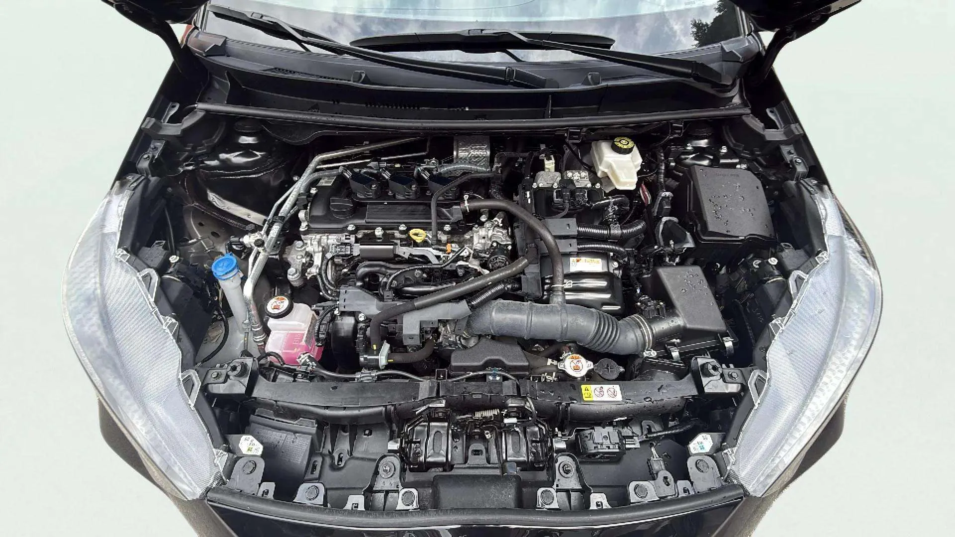 Toyota Yaris 1.5 120H Active Tech - foto 20