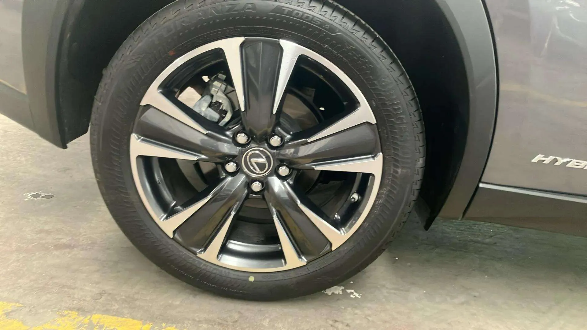 Lexus UX 2.0 250h Premium - foto 19