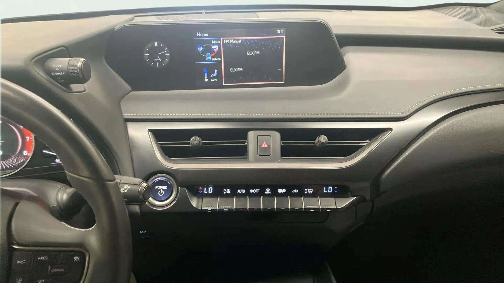 Lexus UX 2.0 250h Premium - foto 16