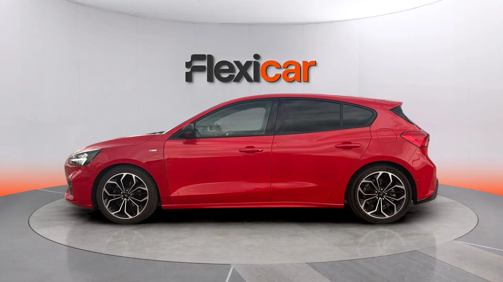 Ford Focus 1.0 EcoBoost MHEV Active - foto 4