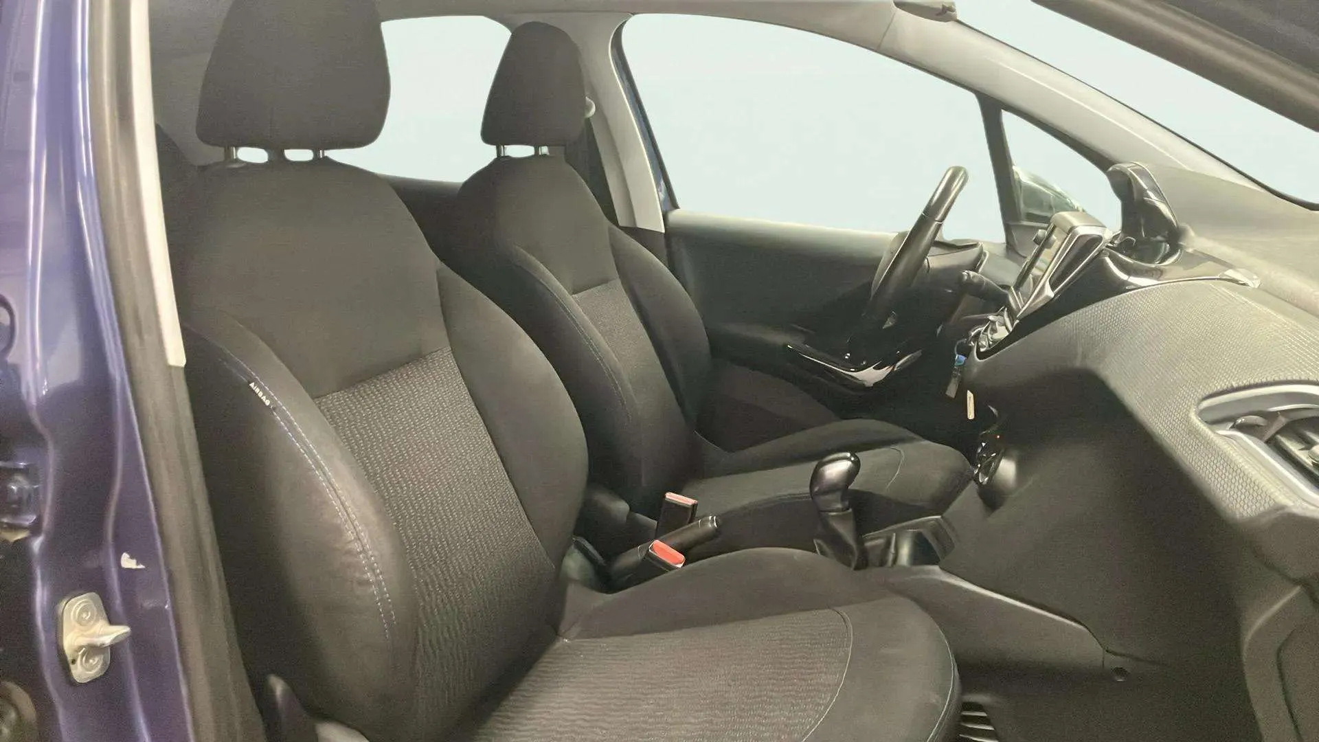 Peugeot 208 Allure 1.2L PureTech - foto 15