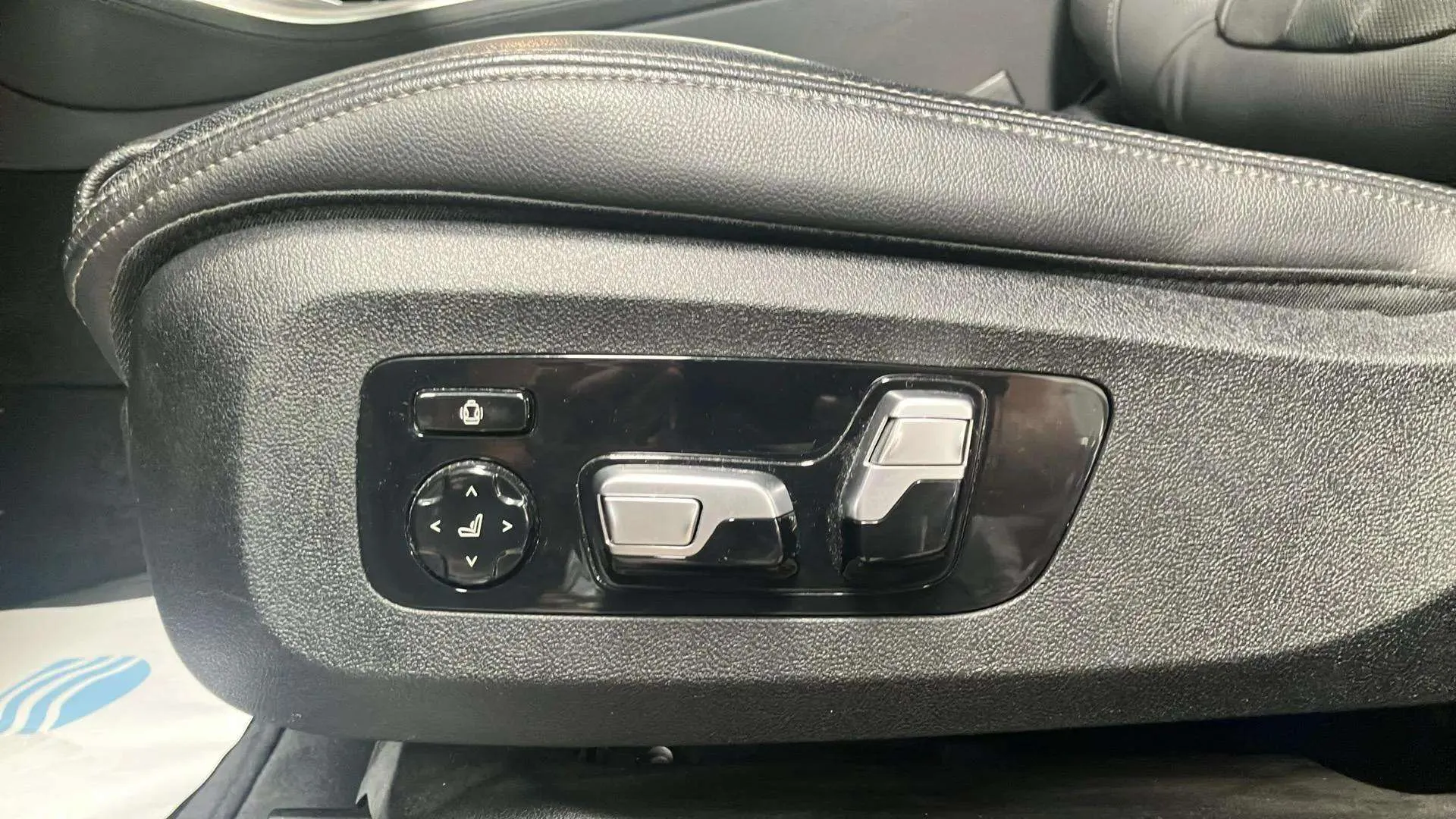 BMW X5 xDrive45e - foto 17