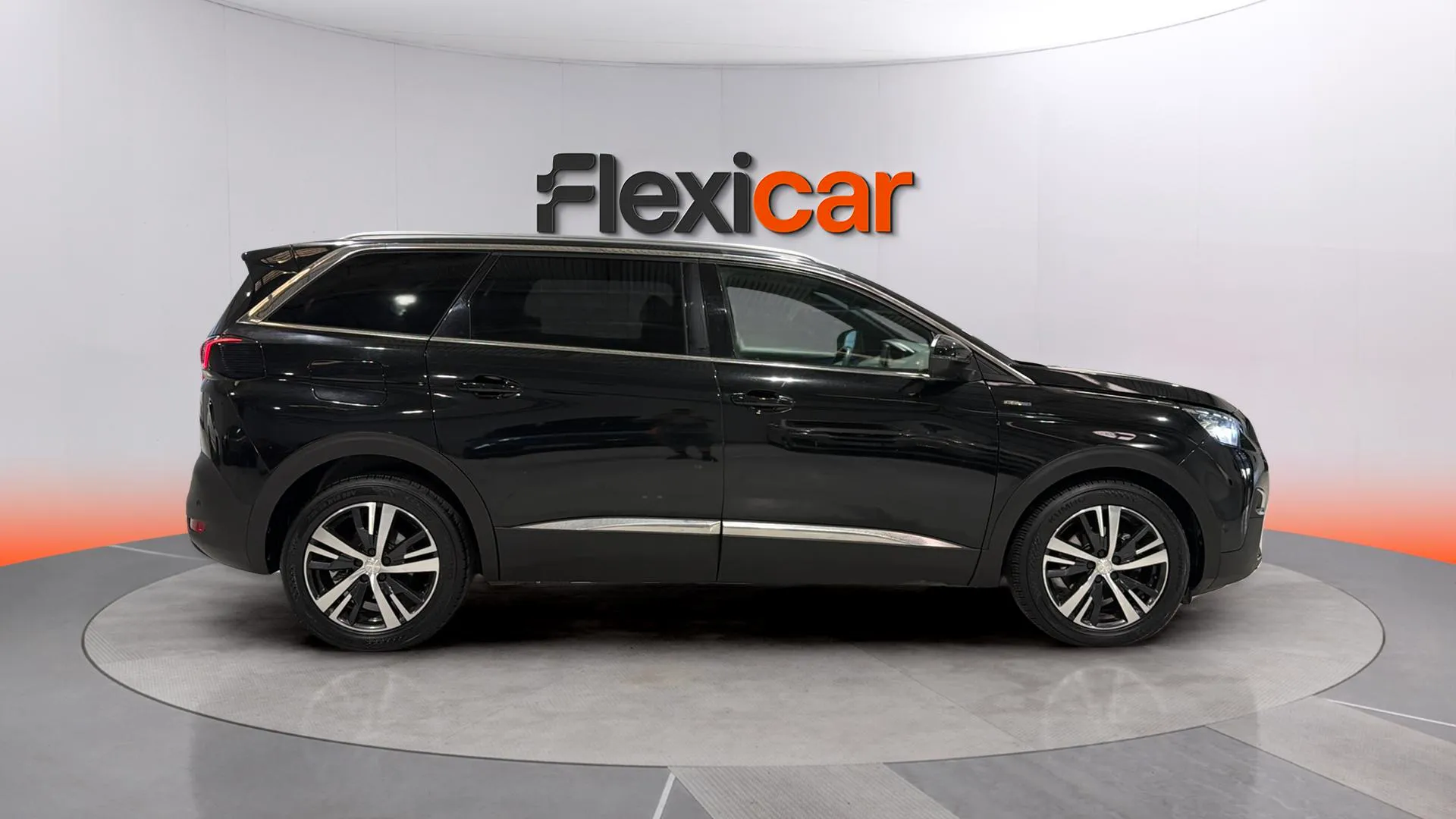 Peugeot 5008 GT Line 1.5L BlueHDi - foto 8