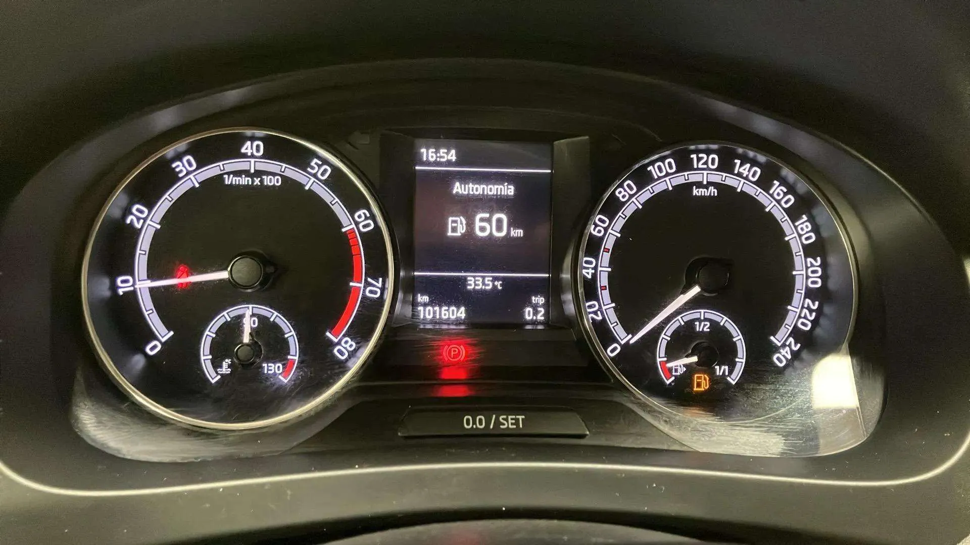 Škoda Rapid 1.0 TSI Ambit Spaceback - foto 11