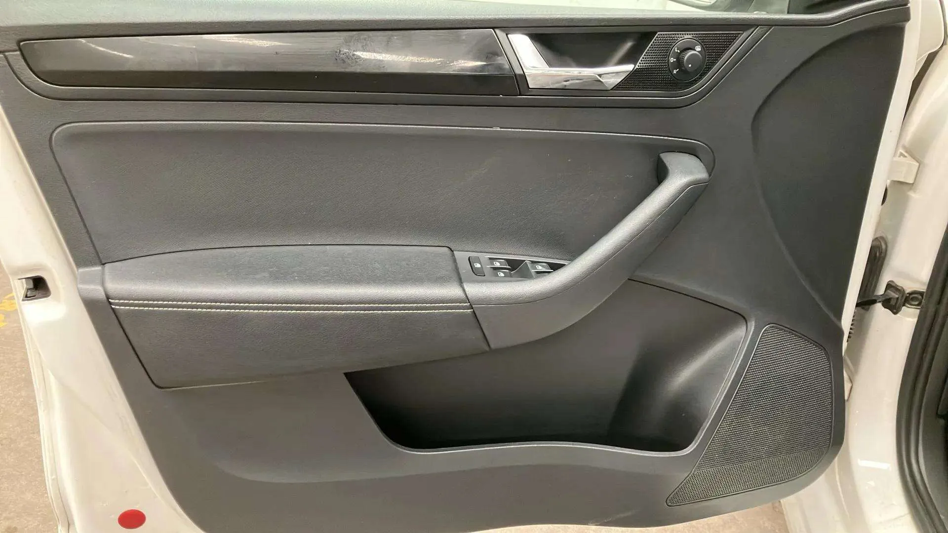 Škoda Rapid 1.0 TSI Ambit Spaceback - foto 17