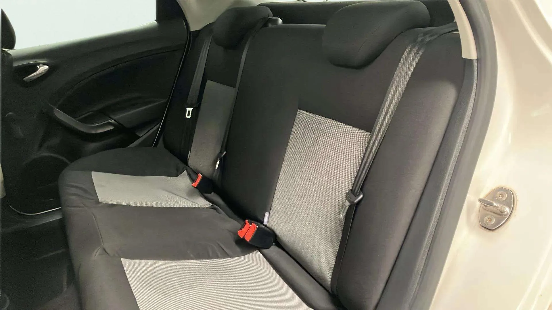 SEAT Ibiza 1.2 TSI Style - foto 9