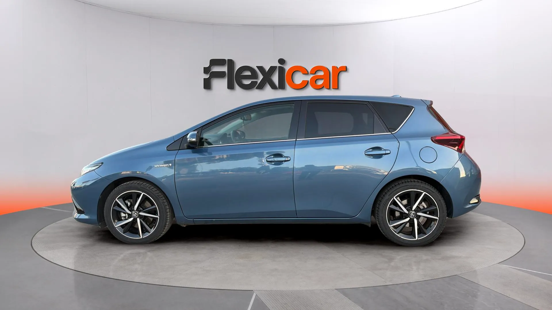 Toyota Auris 1.8 140H Hybrid Active - foto 2