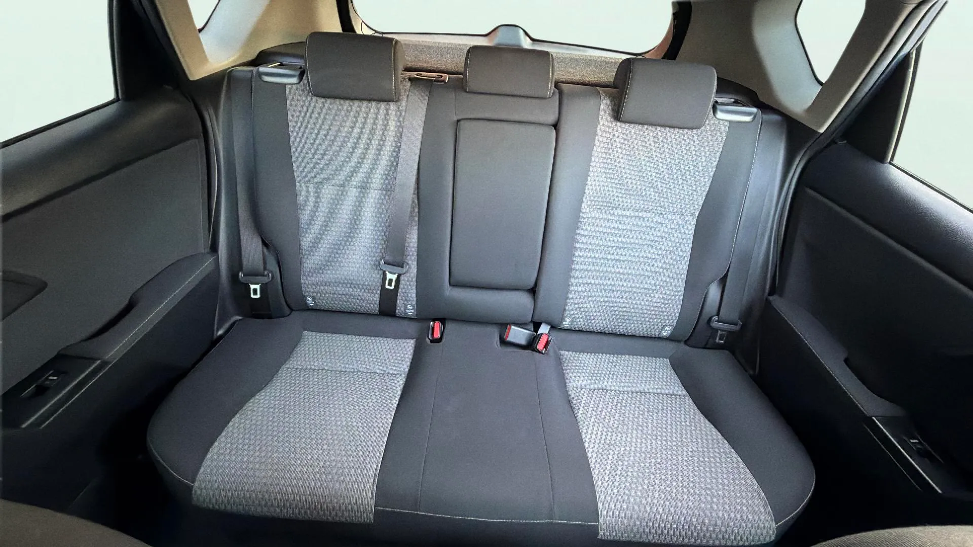 Toyota Auris 1.8 140H Hybrid Active - foto 13