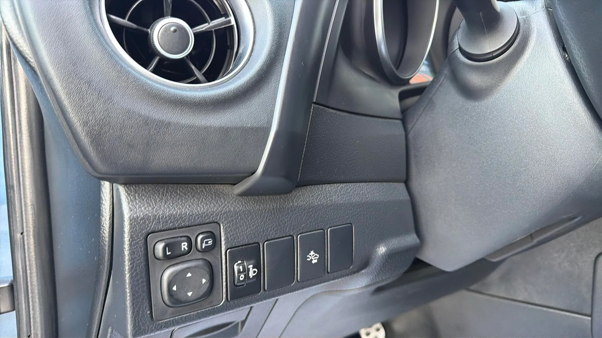Toyota Auris 1.8 140H Hybrid Active - foto 23
