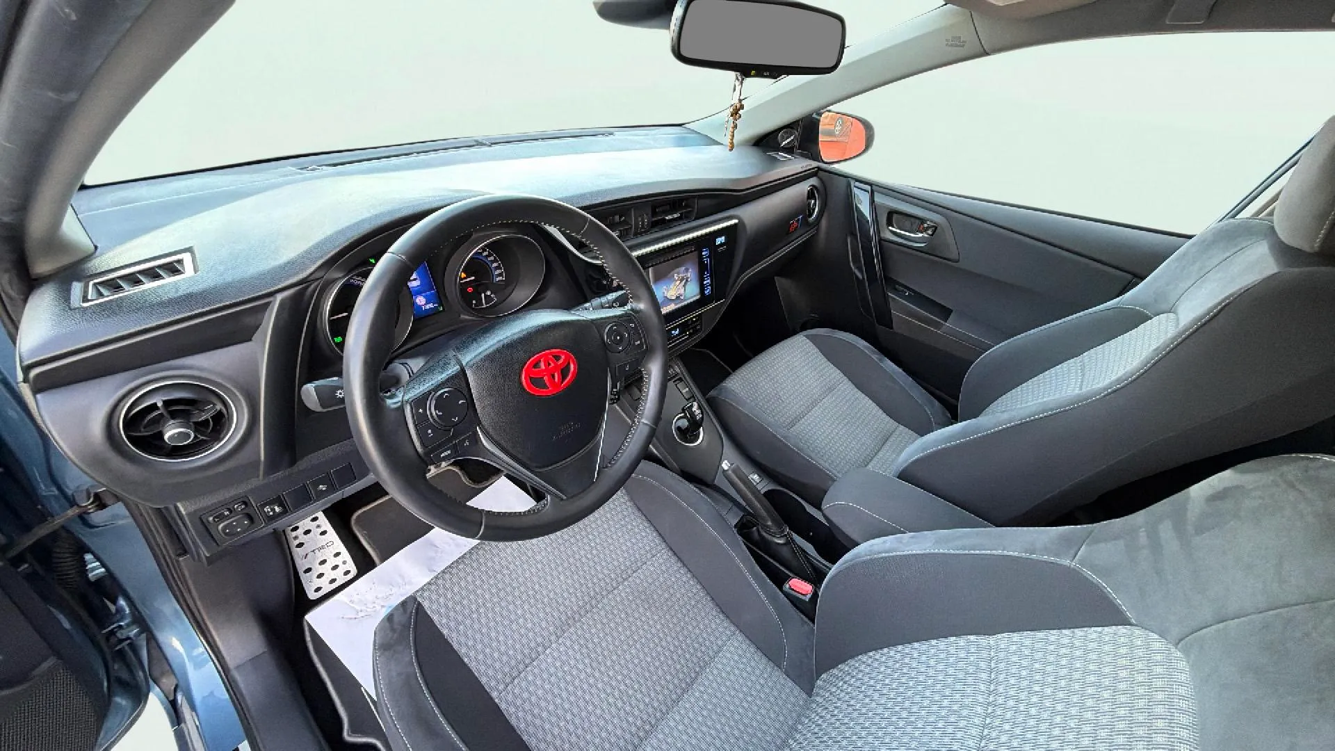 Toyota Auris 1.8 140H Hybrid Active - foto 22