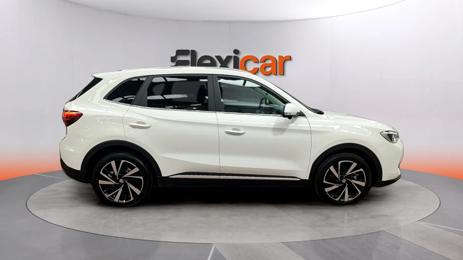 MG ZS Hybrid+ Luxury - foto 5