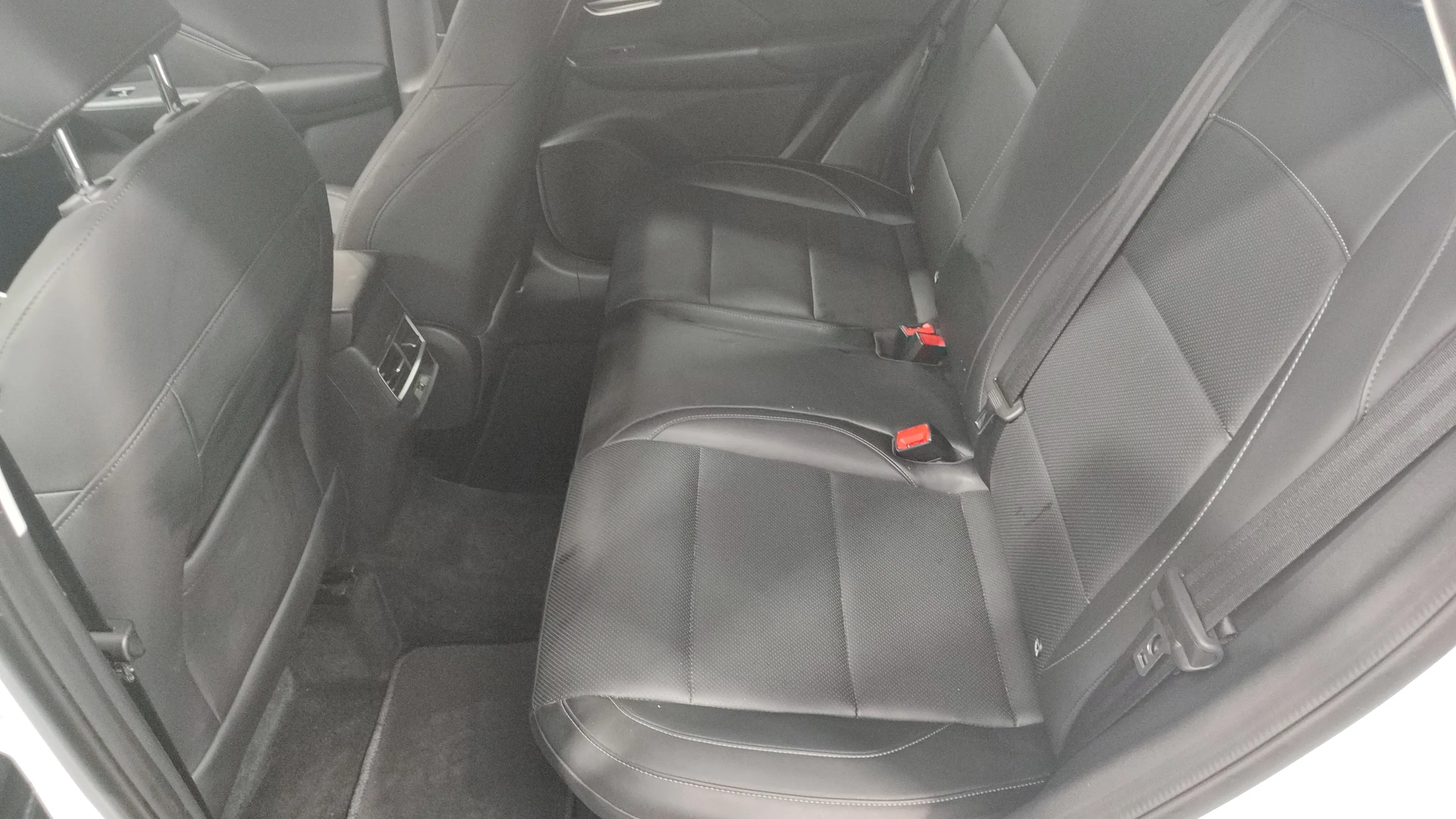 MG ZS Hybrid+ Luxury - foto 30