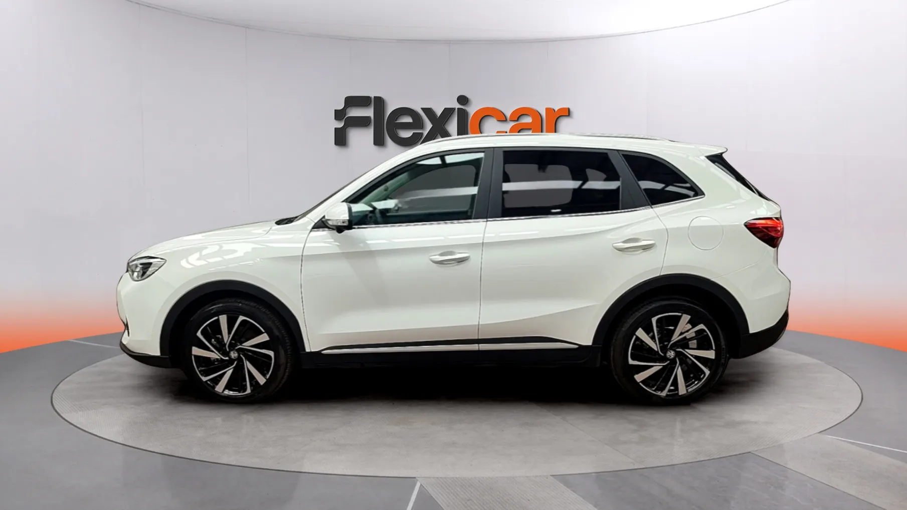 MG ZS Hybrid+ Luxury - foto 4