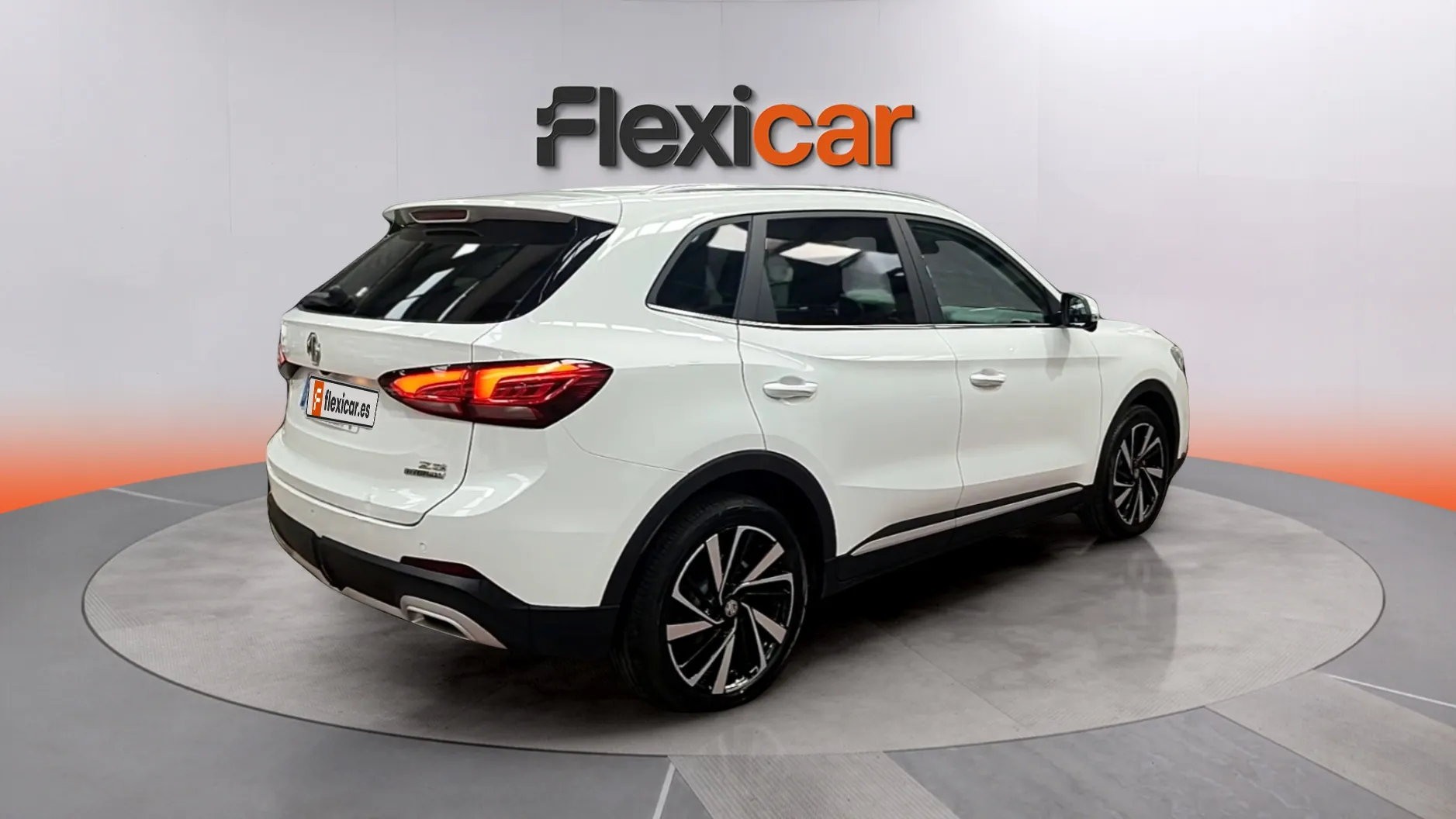 MG ZS Hybrid+ Luxury - foto 8