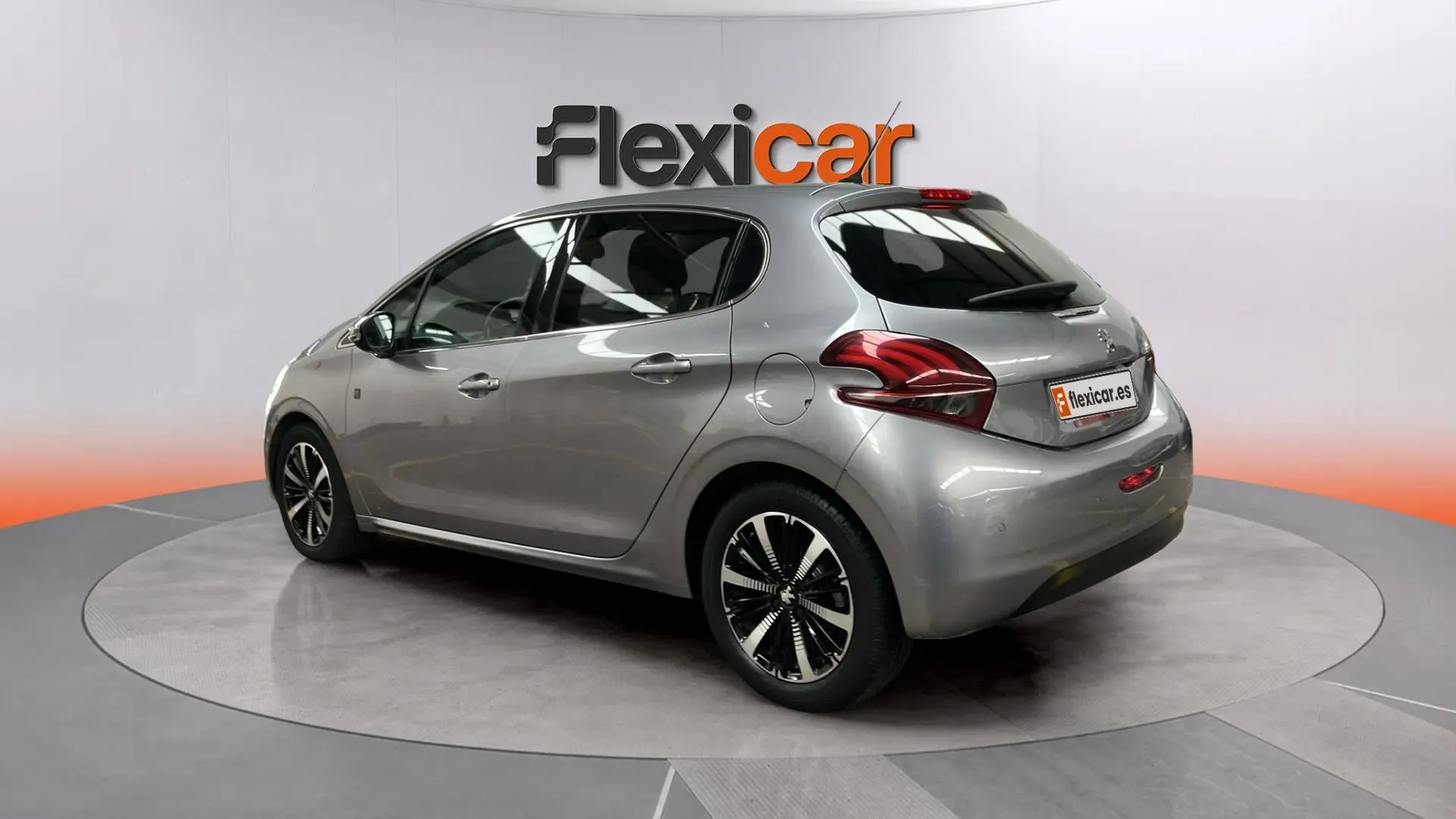 Peugeot 208 Signature 1.2L PureTech - foto 5