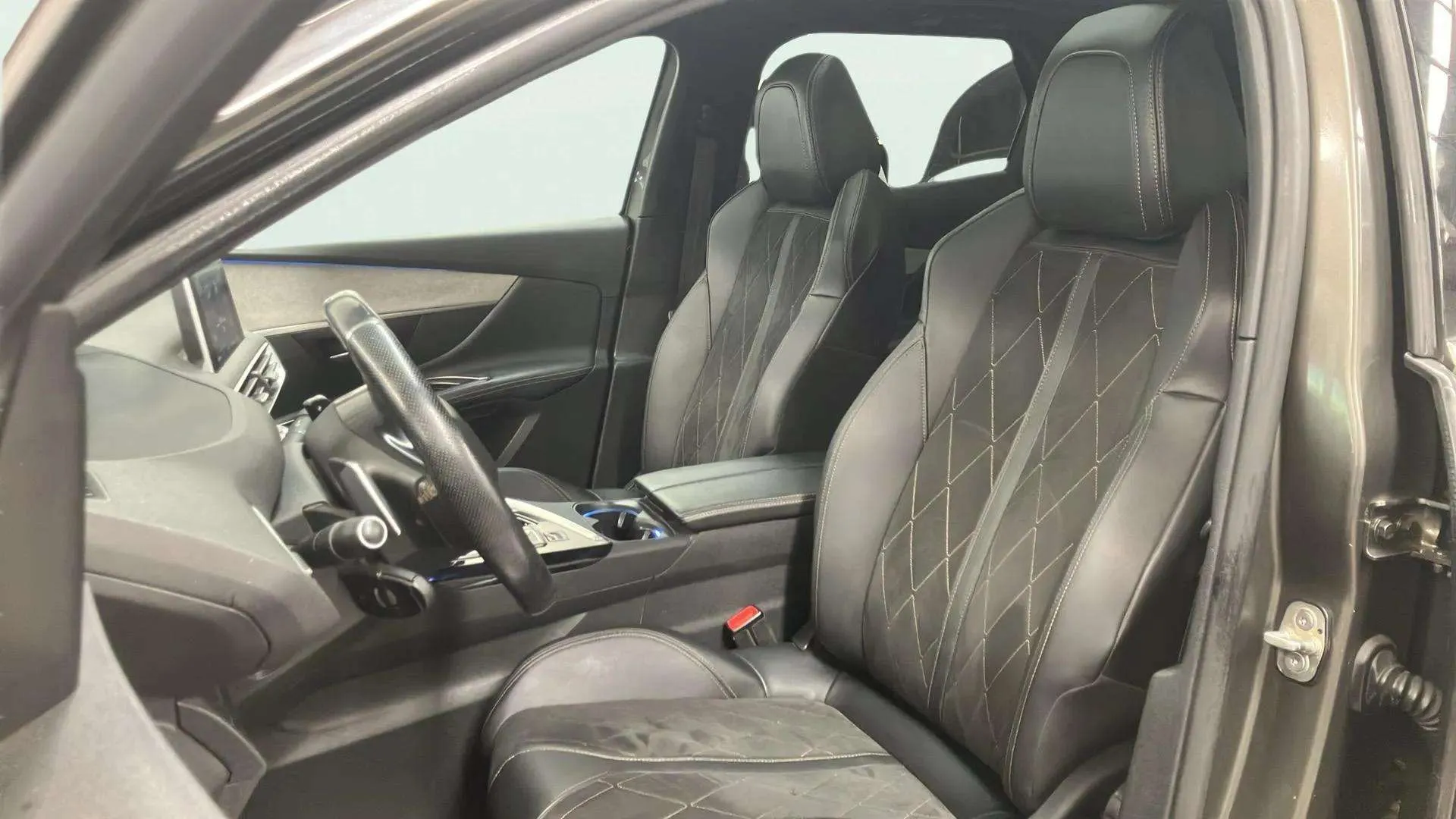 Peugeot 3008 2.0BLUEHDI GT - foto 9