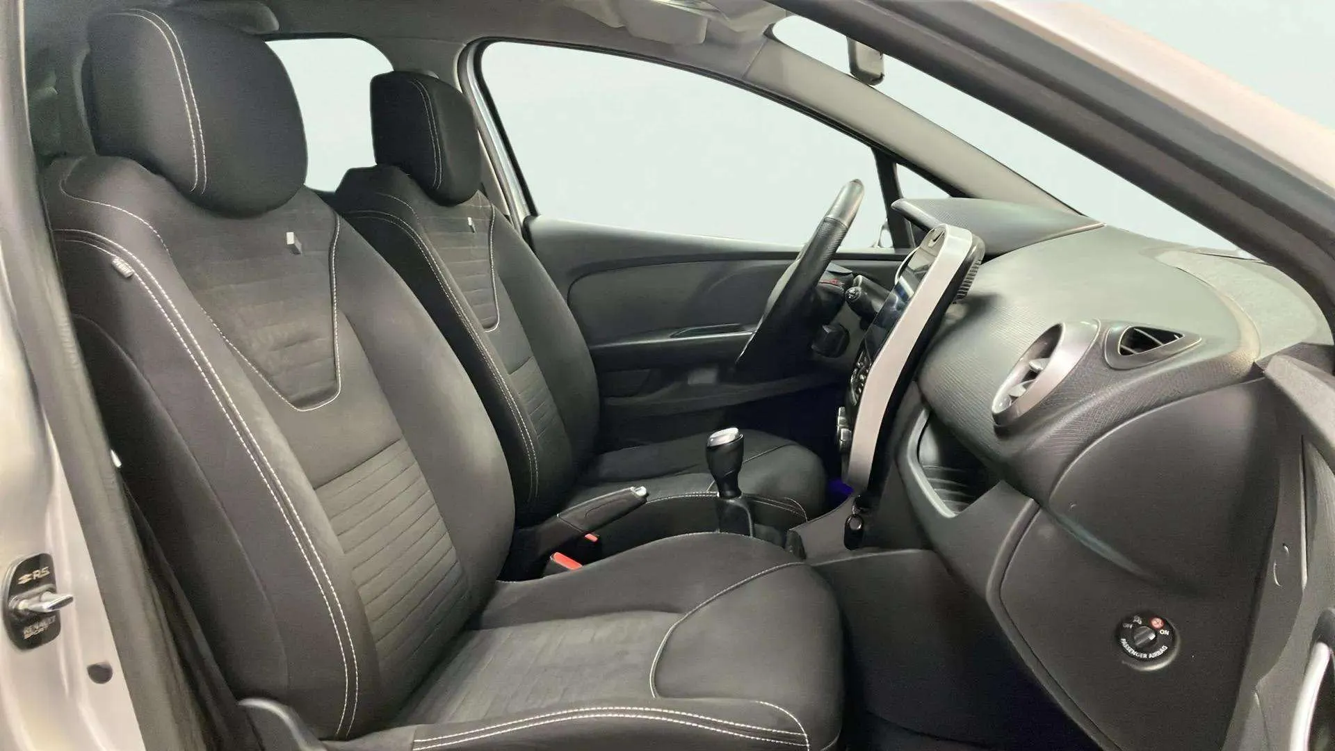 Renault Clio Limited TCe -18 - foto 15