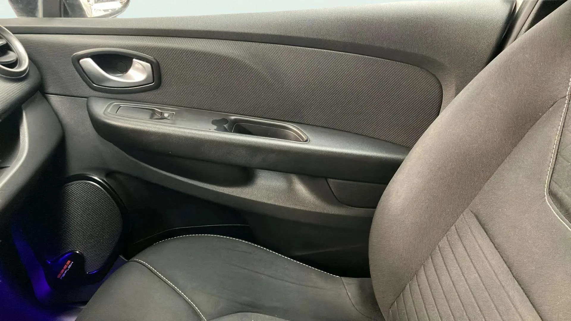 Renault Clio Limited TCe -18 - foto 18